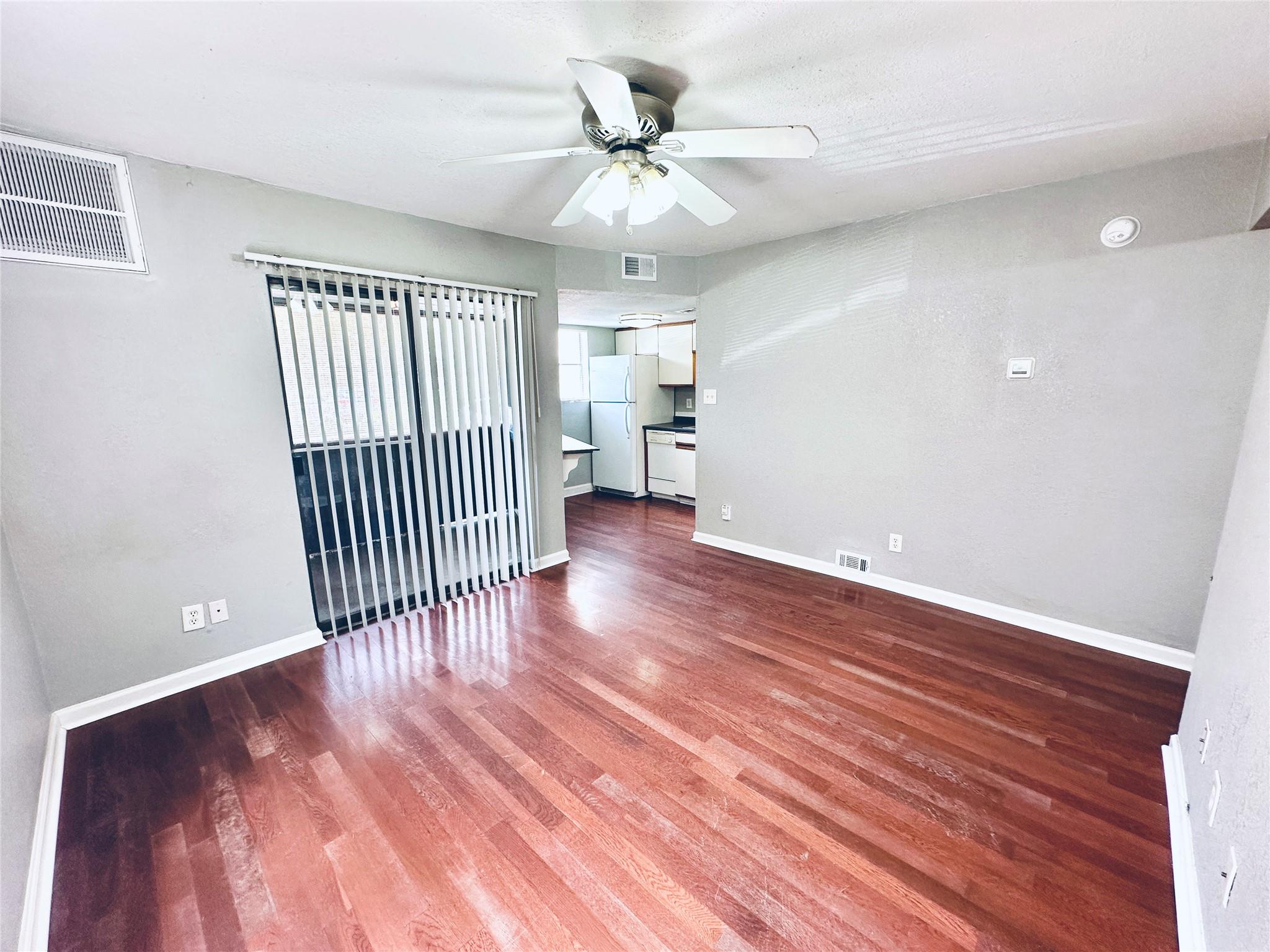 2500 Burleson Rd #209 Property Photo 2