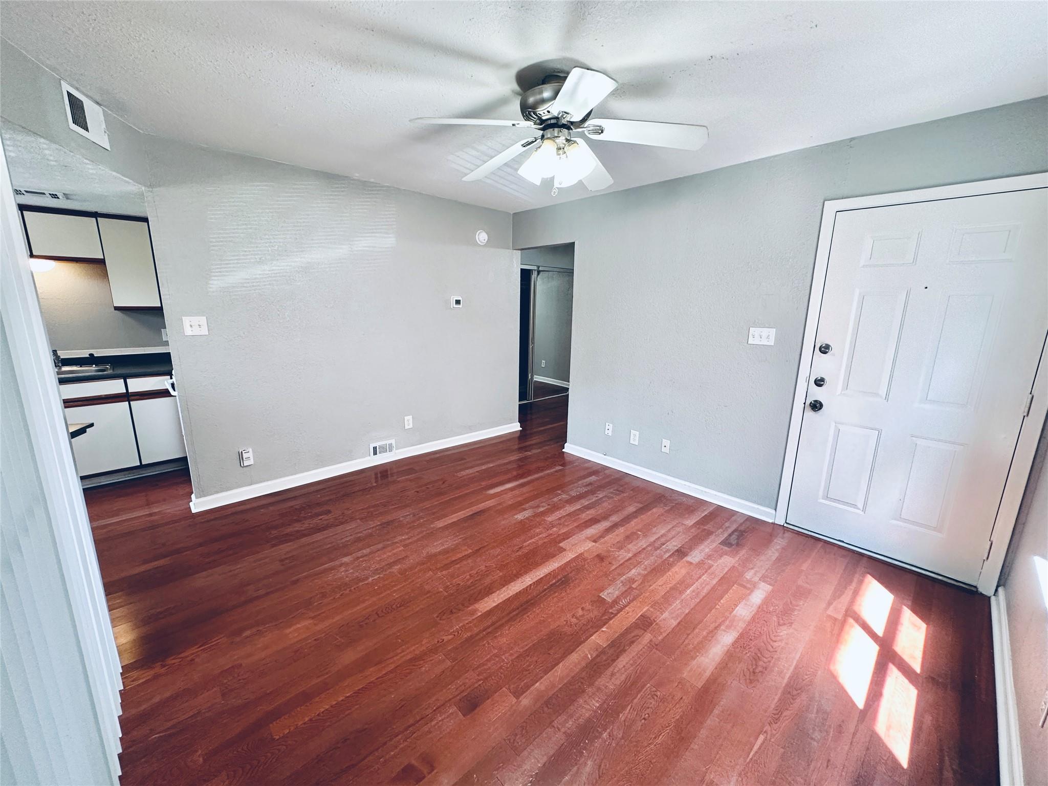 2500 Burleson Rd #209 Property Photo 4