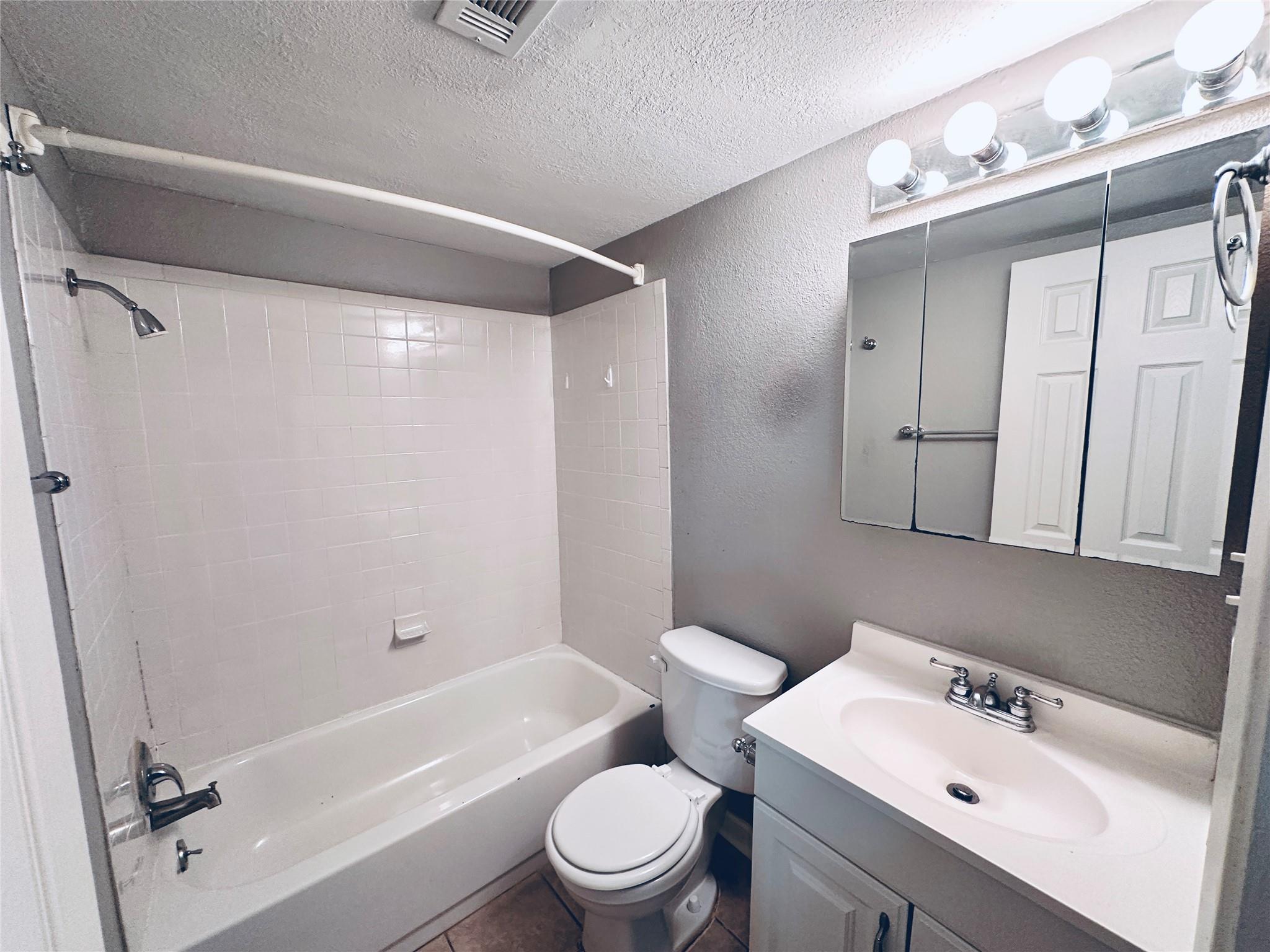 2500 Burleson Rd #209 Property Photo 19