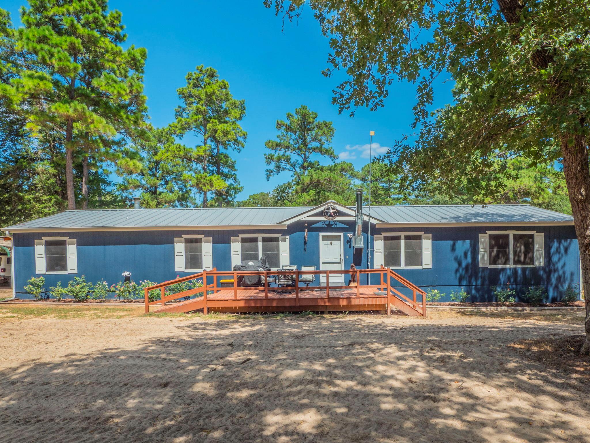 146 Fealy Rd Property Photo 2