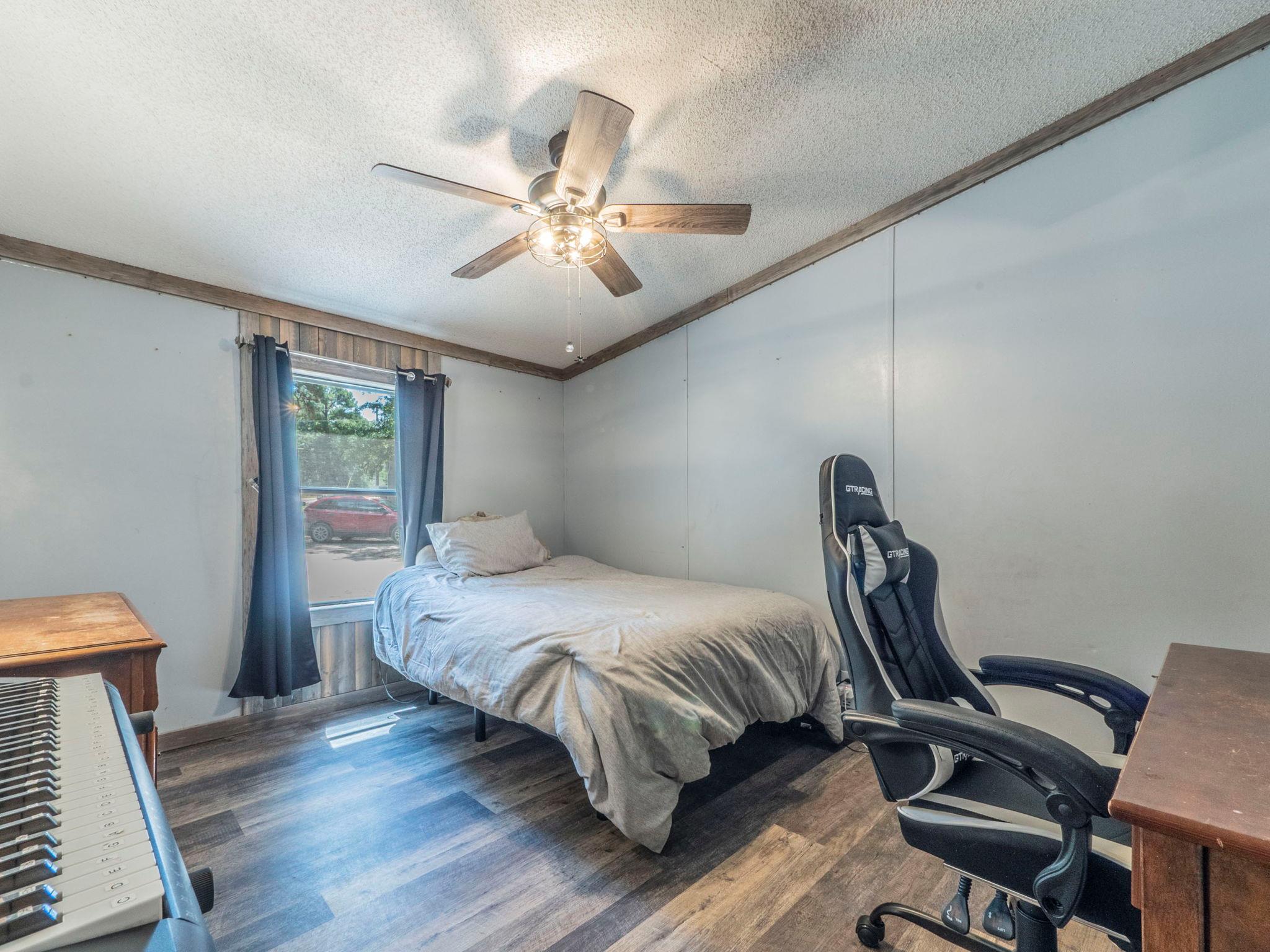 146 Fealy Rd Property Photo 17