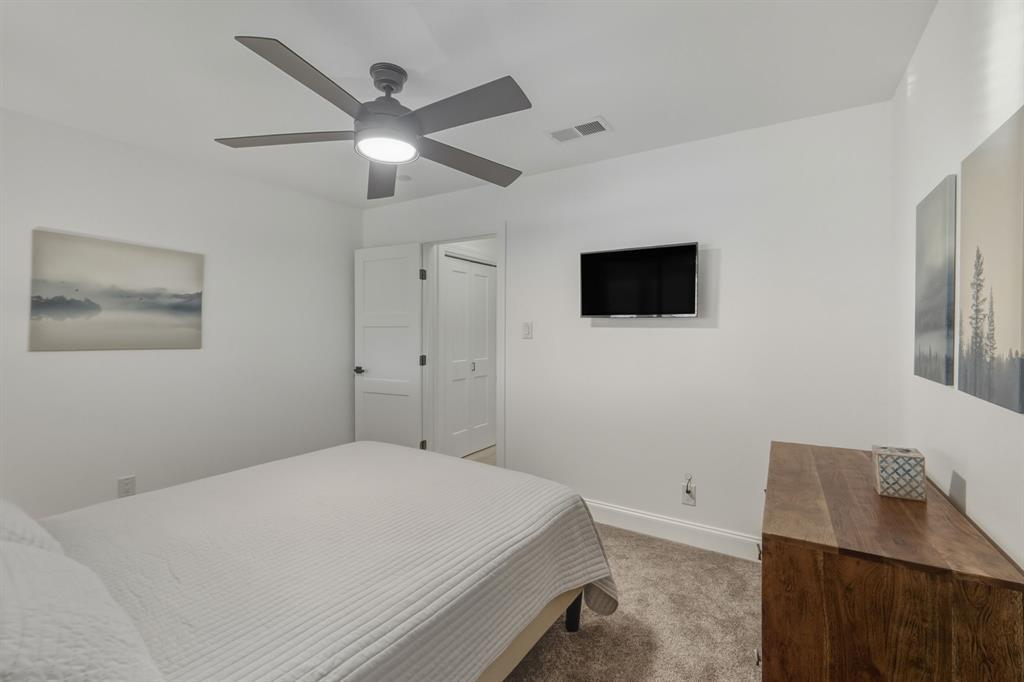 2107 Lewood Cir Property Photo 16