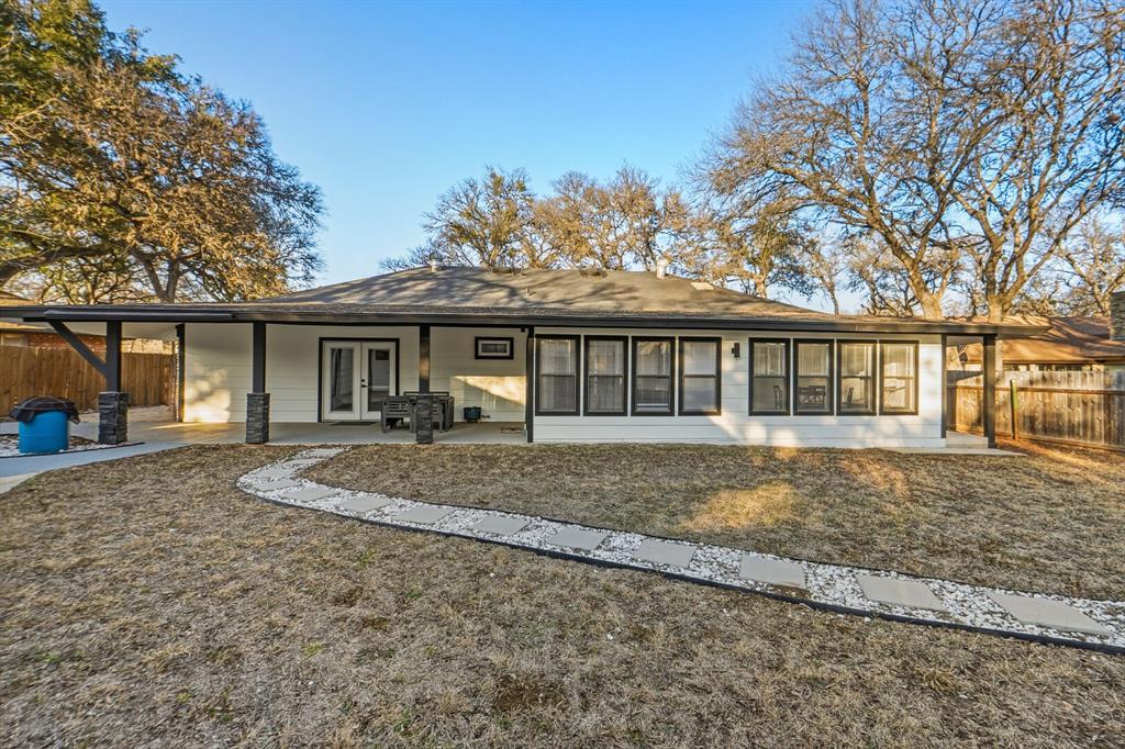 2107 Lewood Cir Property Photo 27