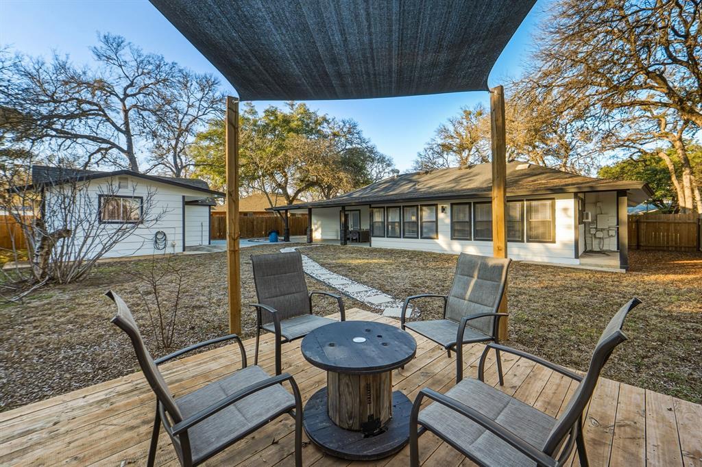 2107 Lewood Cir Property Photo 28