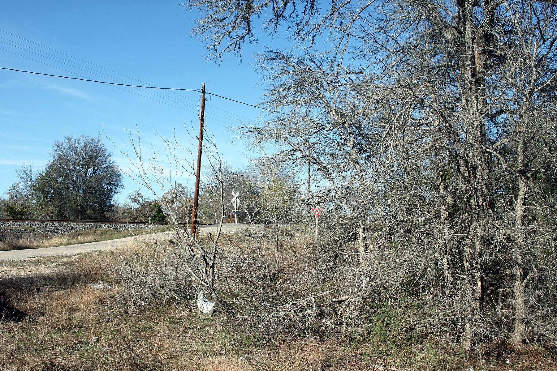 100 Track Road Hwy Property Photo 5
