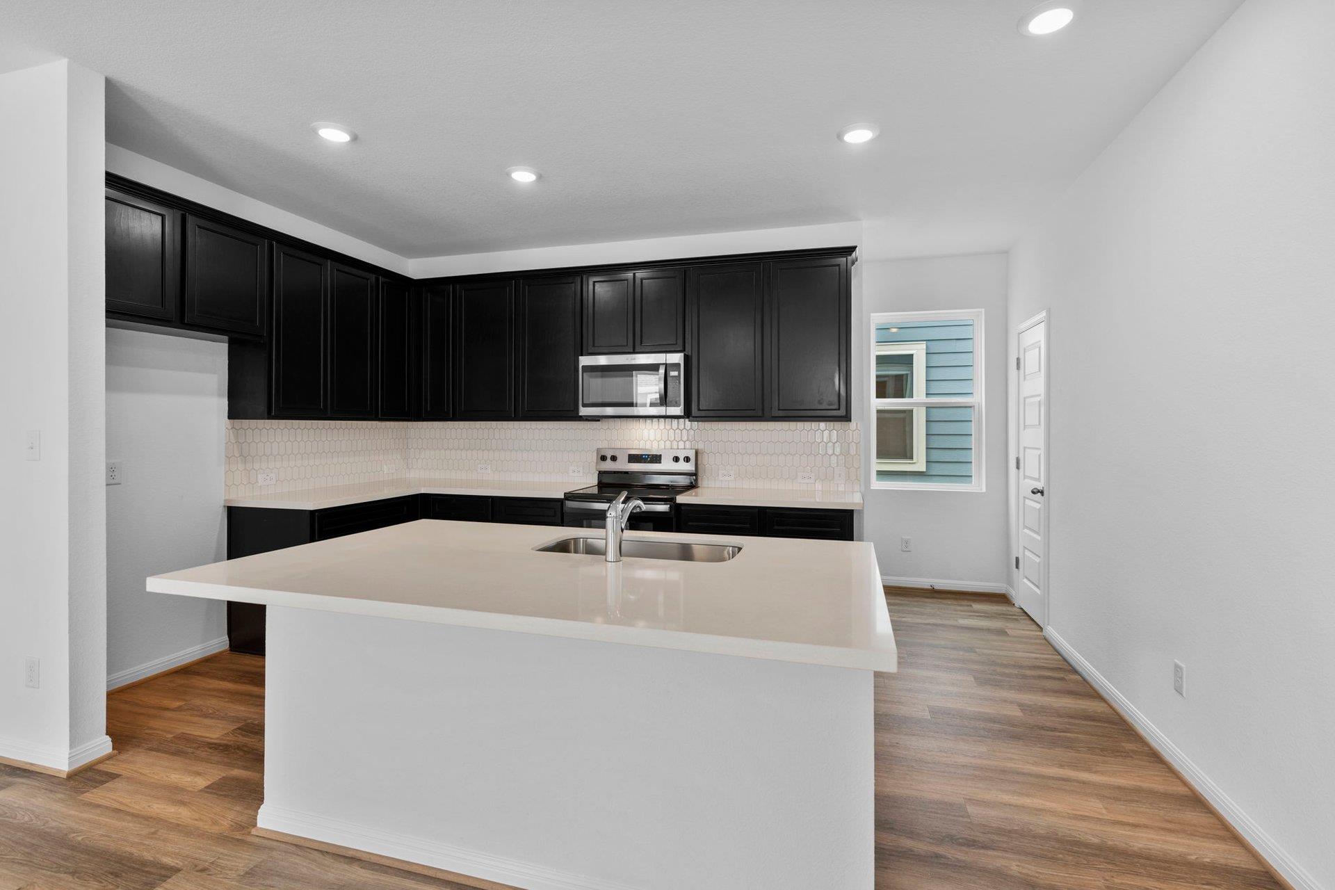 112 Cherry Blossom Ln Property Photo 9