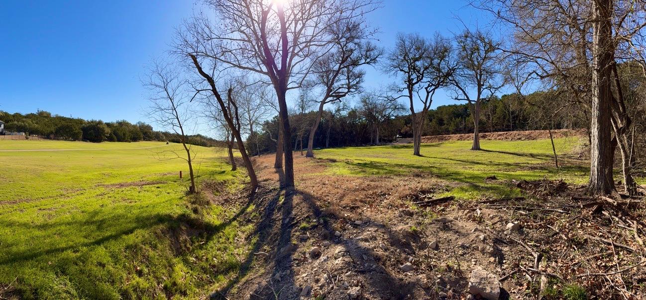 21010 Stone Cliff Dr Property Photo 3