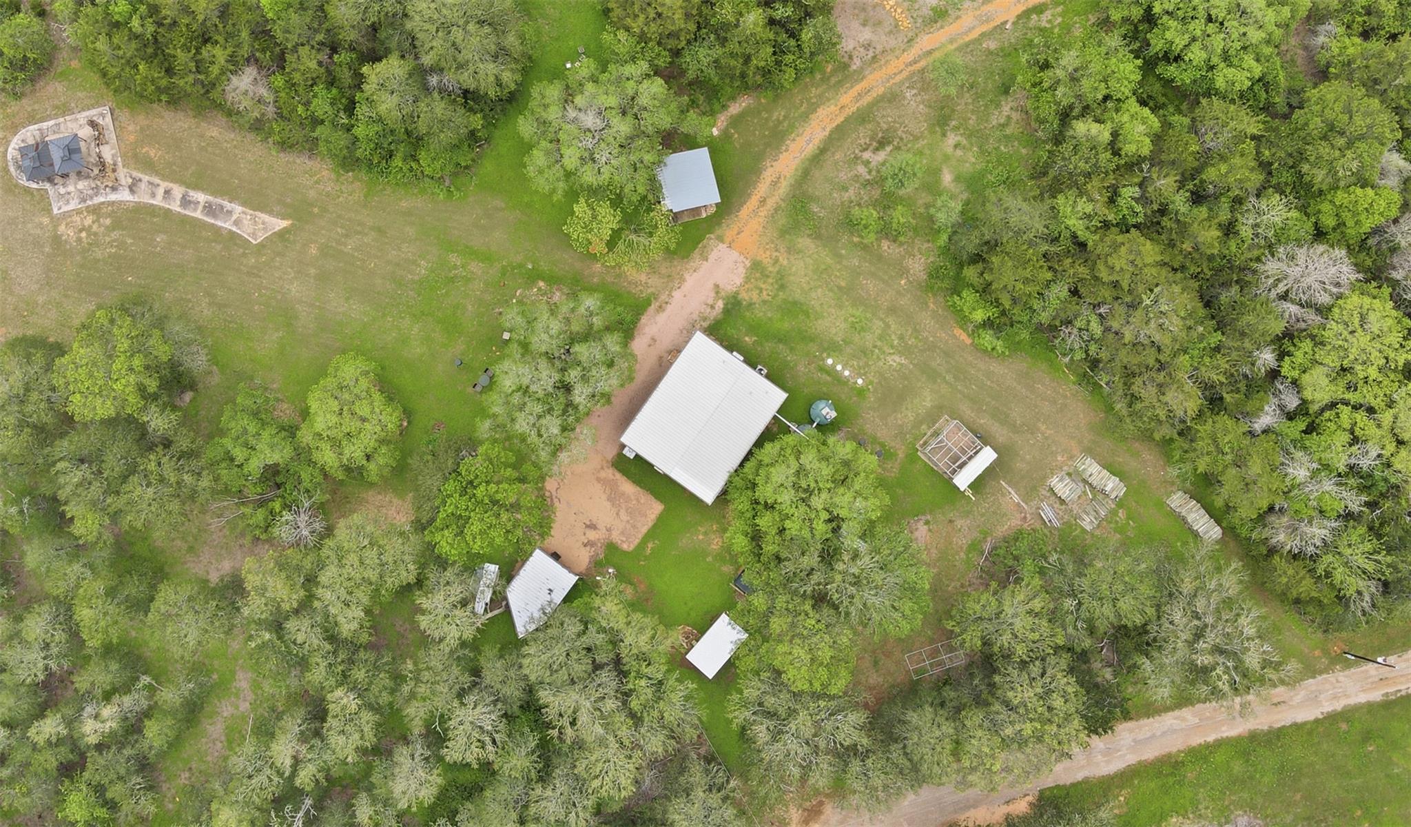 169 Ann Powell Rd Property Photo 2