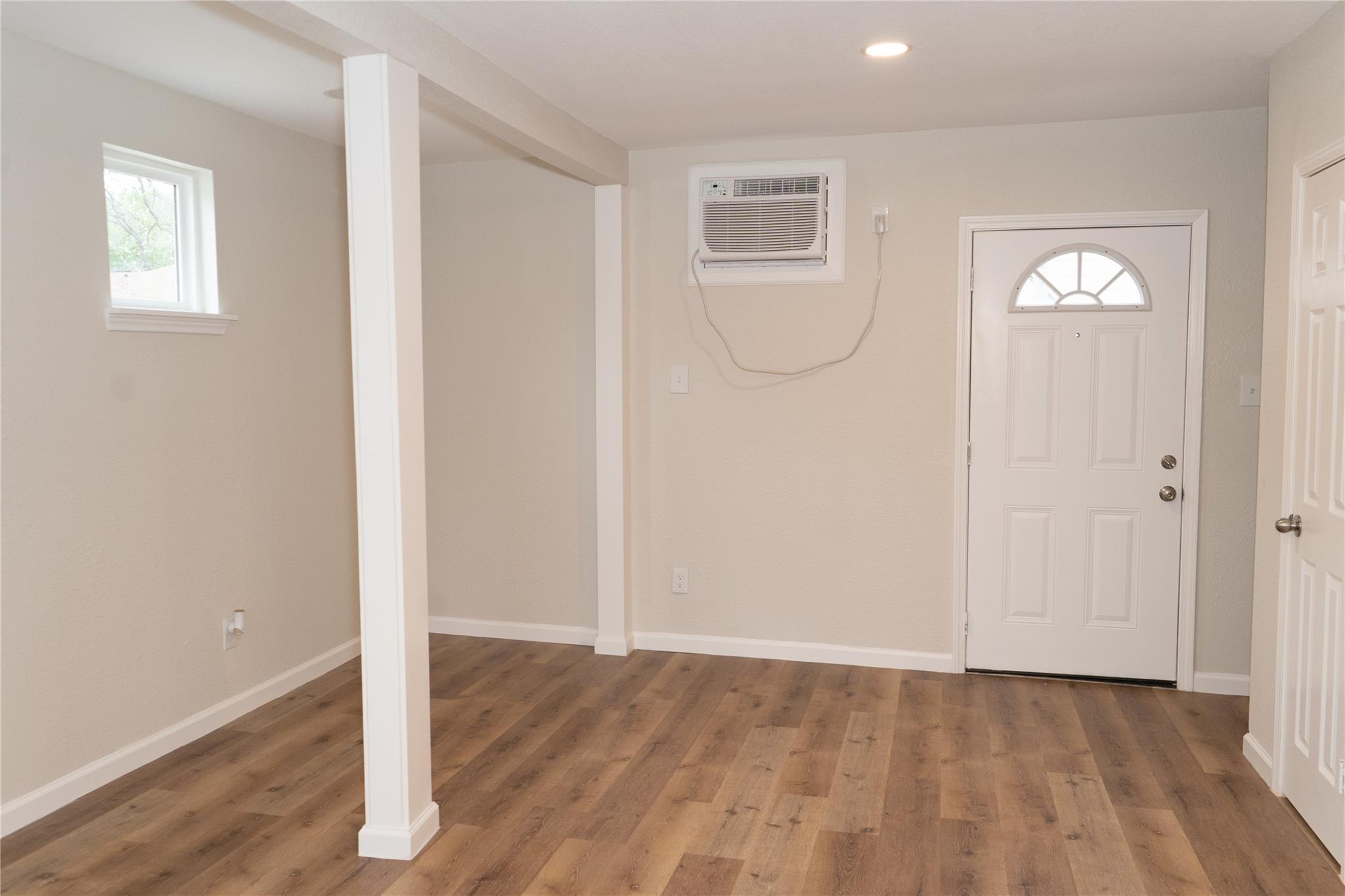 97 Anthony St #b Property Photo 6