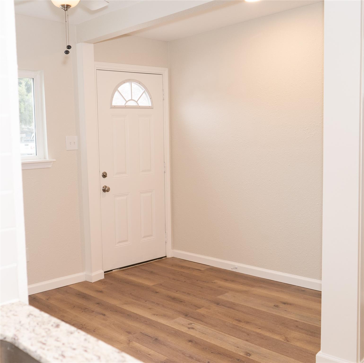 97 Anthony St #b Property Photo 7