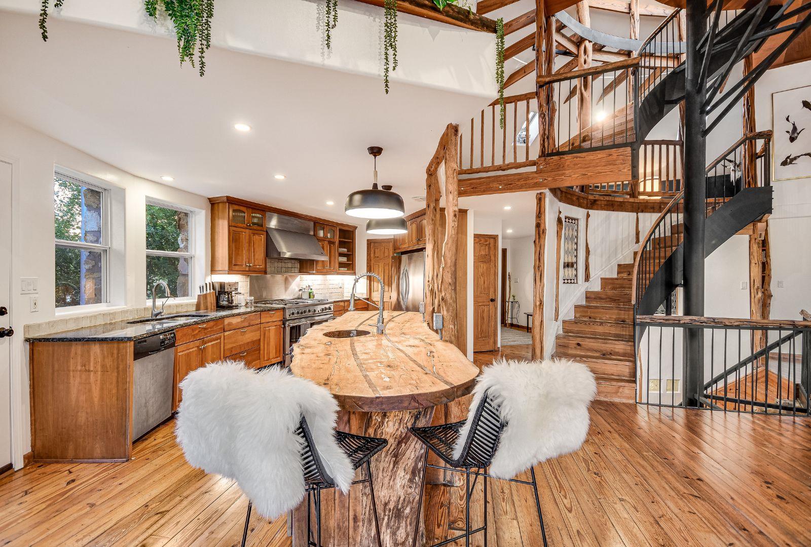 5725323 Property Photo 8
