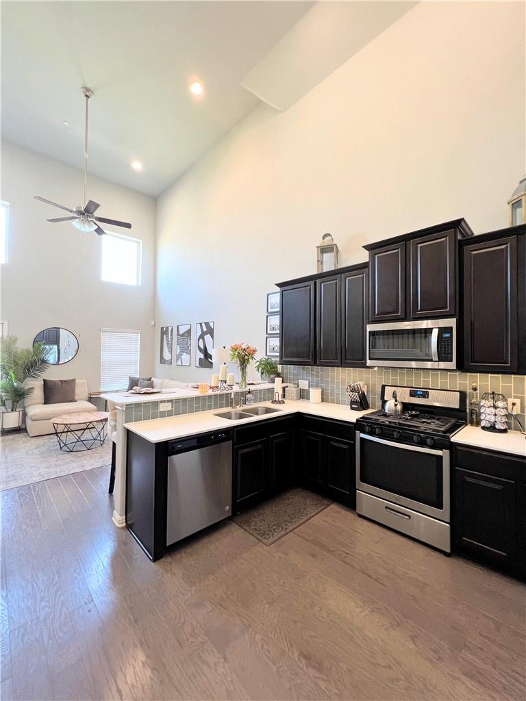 2214 S Lakeline Blvd #118 Property Photo 6