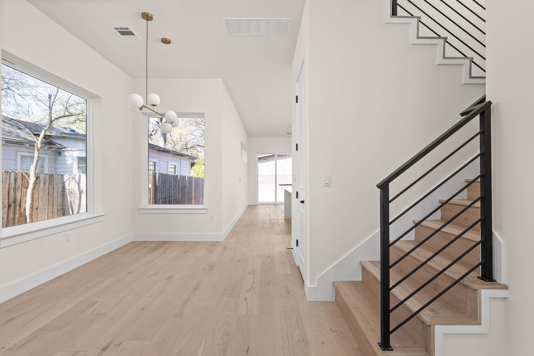 1402 Summit St #b Property Photo 5