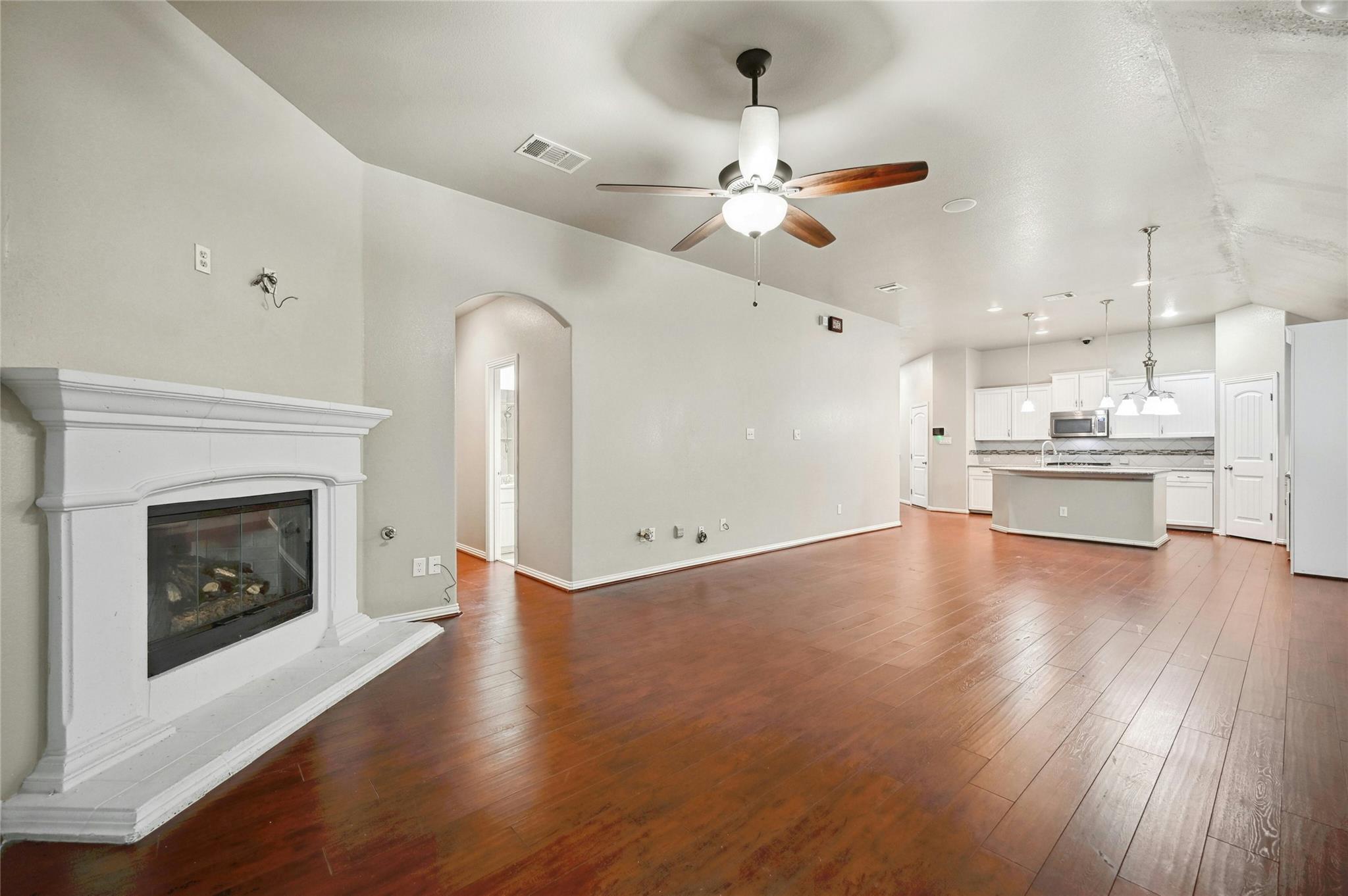 553 Hot Spring Vly Property Photo 3