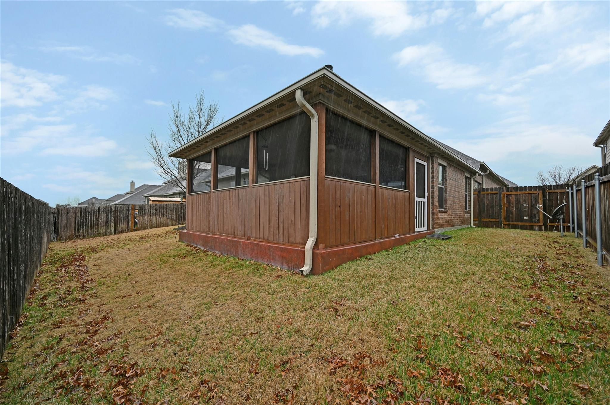 553 Hot Spring Vly Property Photo 22