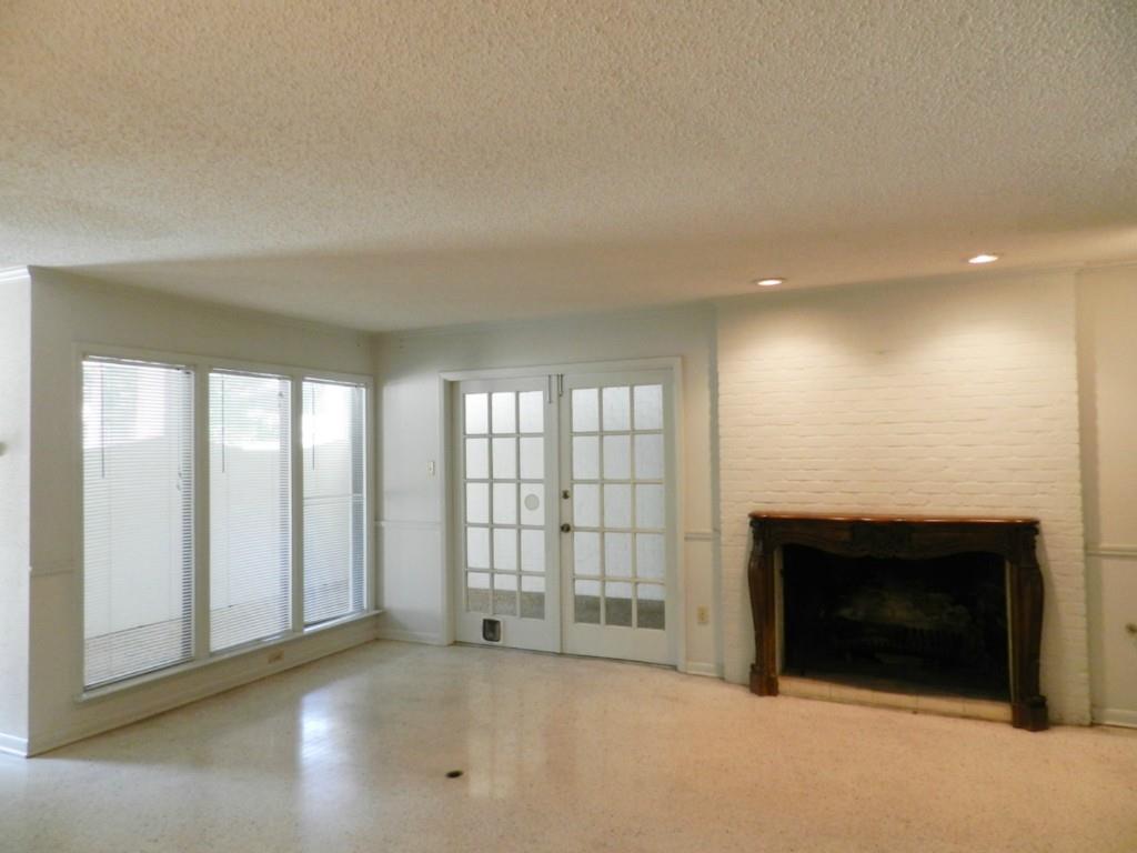 3713 Meredith St Property Photo 4