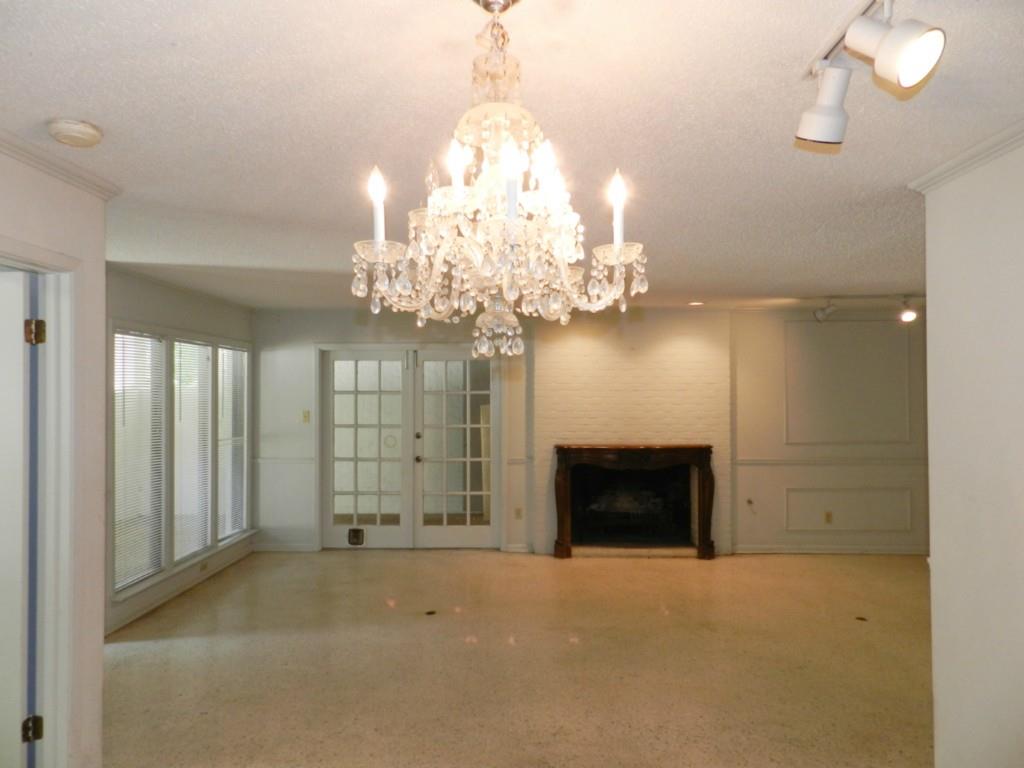 3713 Meredith St Property Photo 5