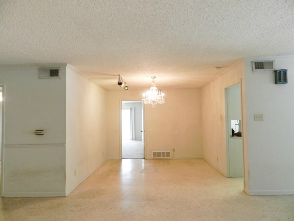 3713 Meredith St Property Photo 9