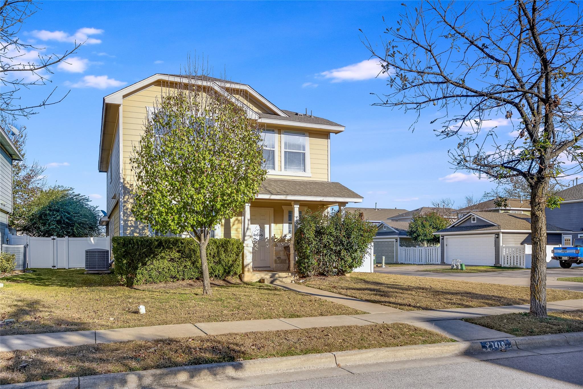 1410 Davis Mountain Loop Property Photo 1