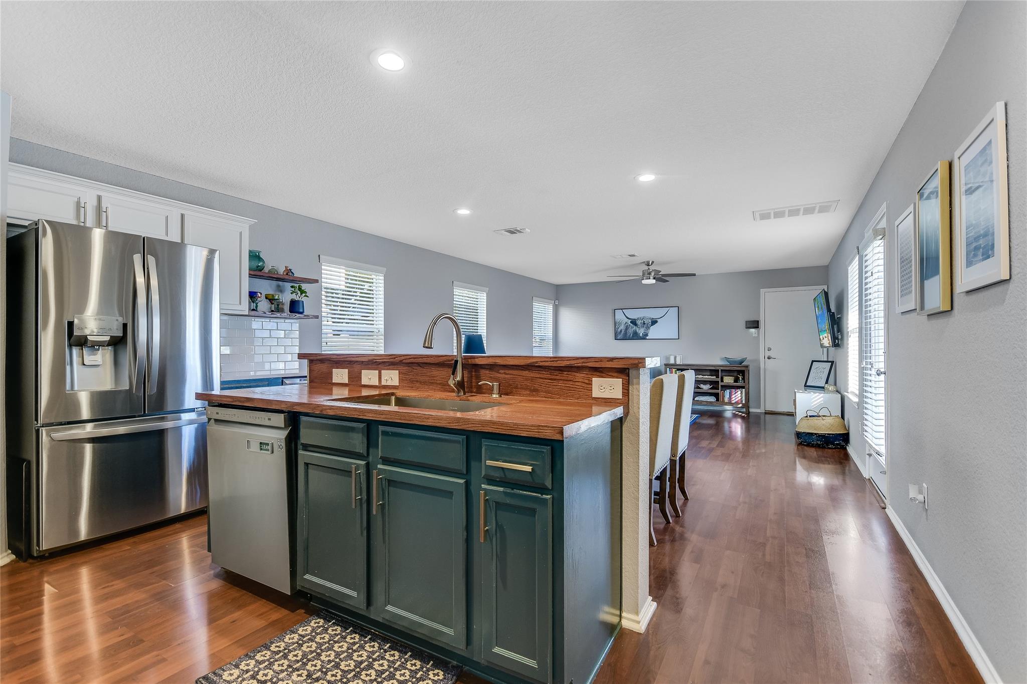 1410 Davis Mountain Loop Property Photo 7
