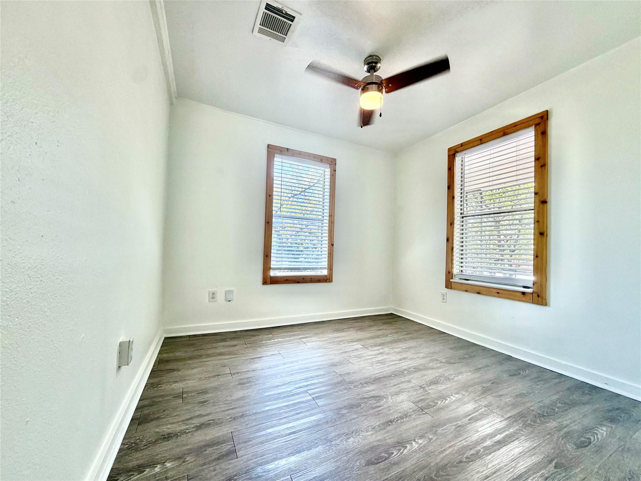 1203 Olander St Property Photo 7