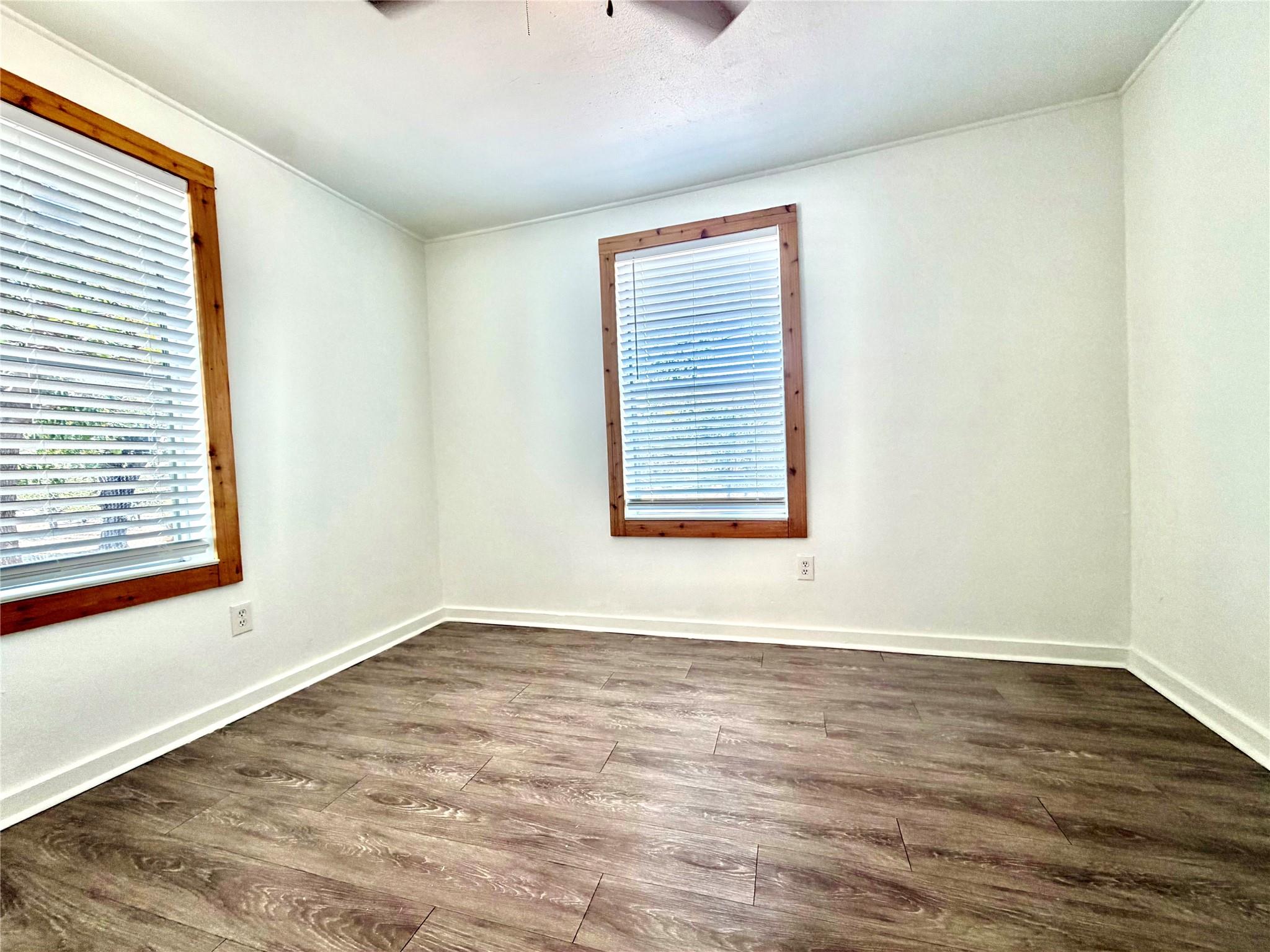 1203 Olander St Property Photo 9
