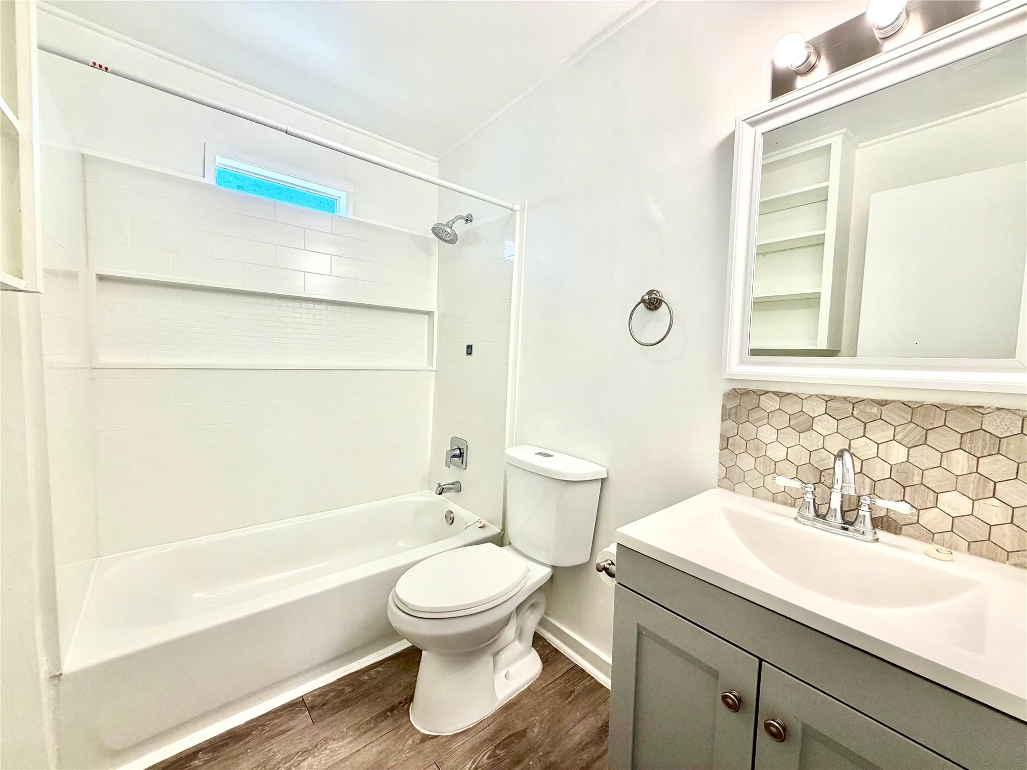 1203 Olander St Property Photo 11