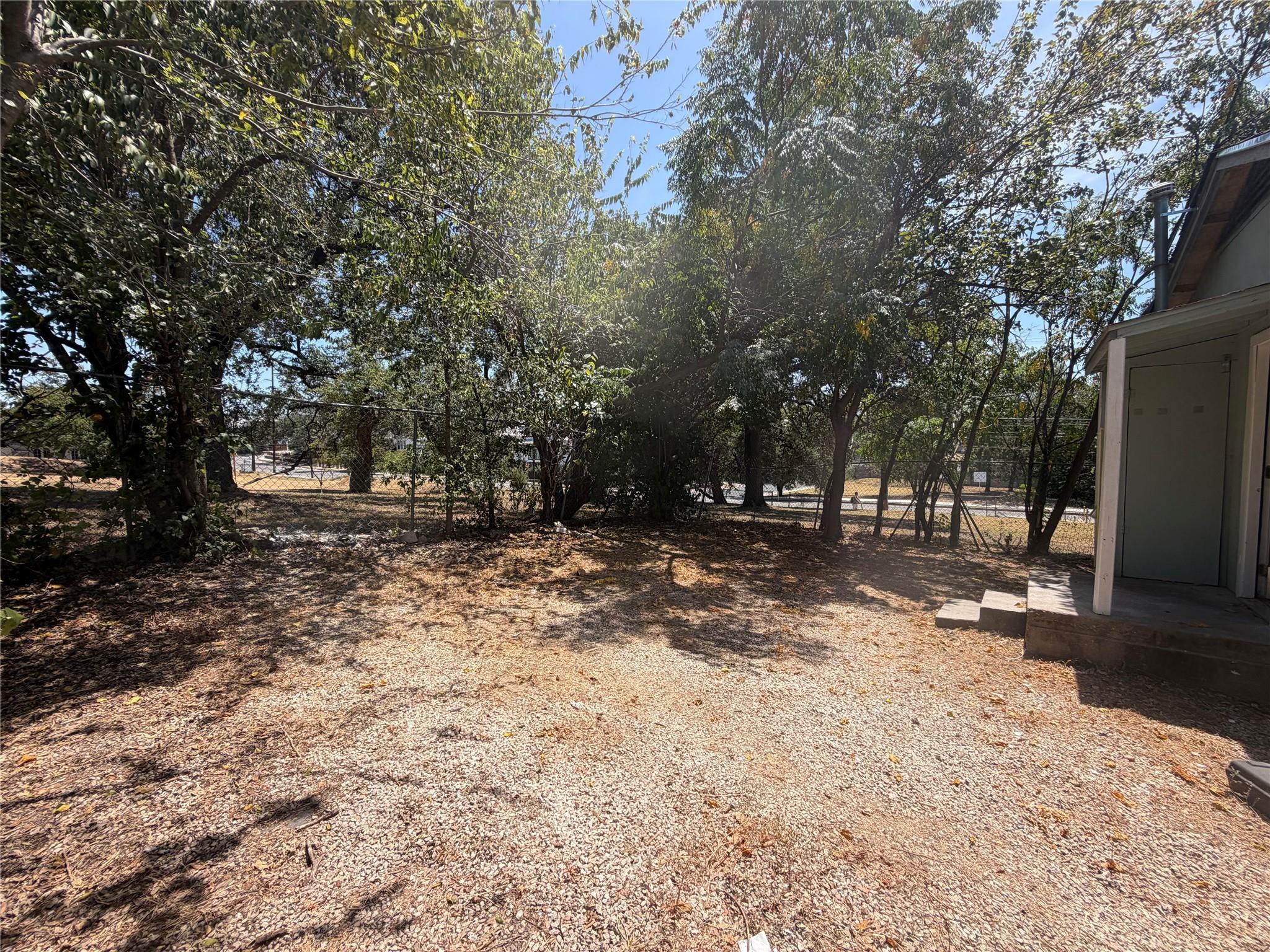 1203 Olander St Property Photo 15