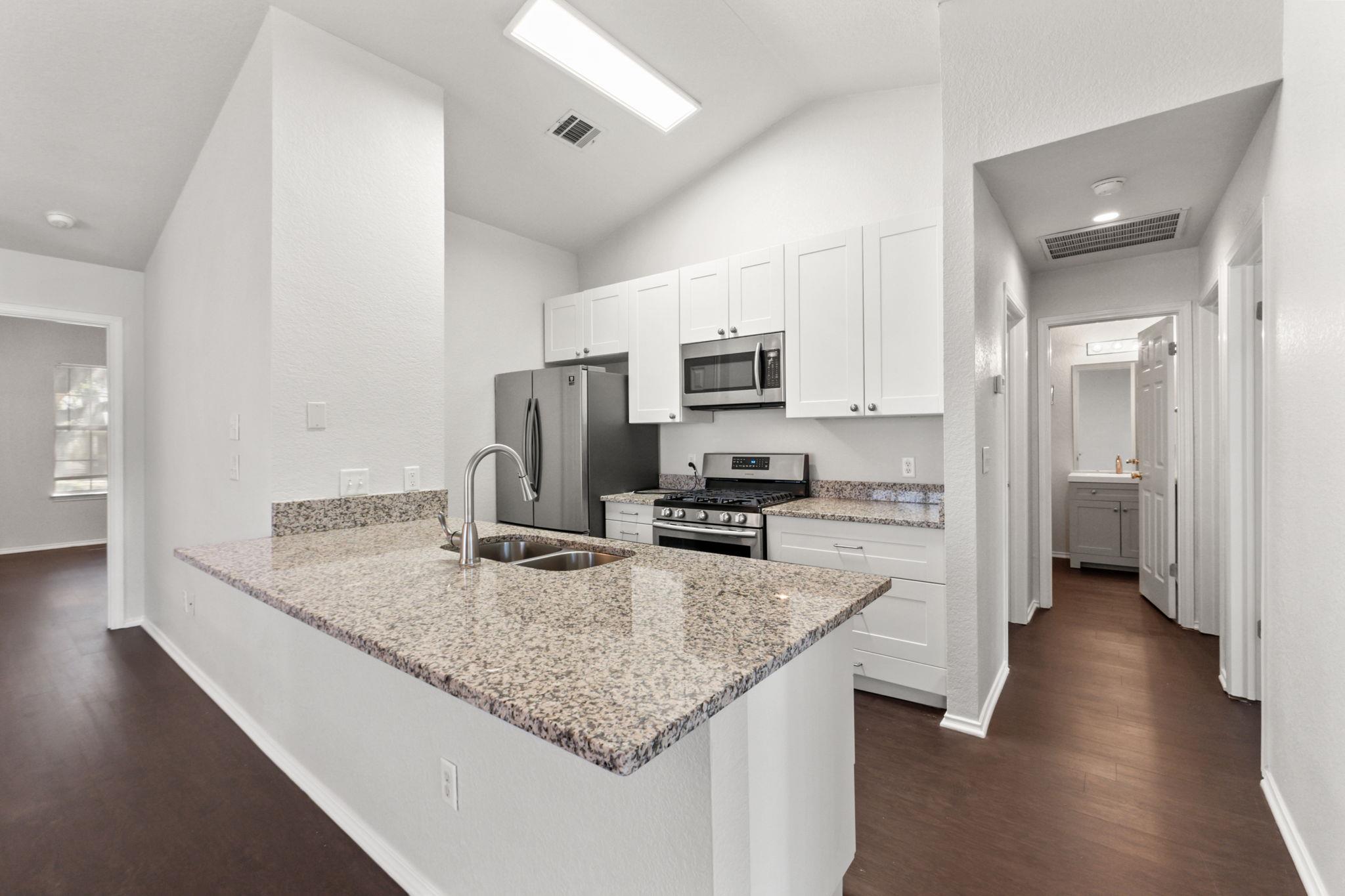 160 Prairie Springs Loop Property Photo 10