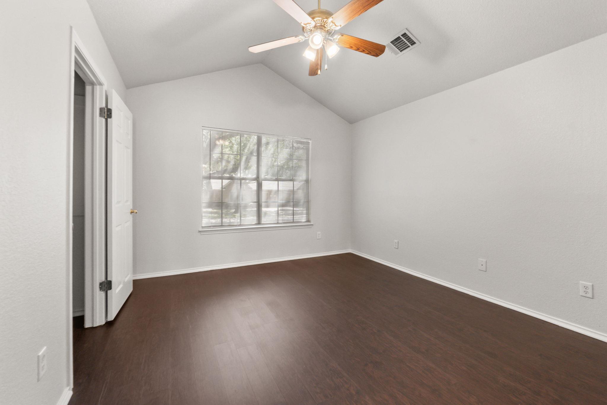 160 Prairie Springs Loop Property Photo 15