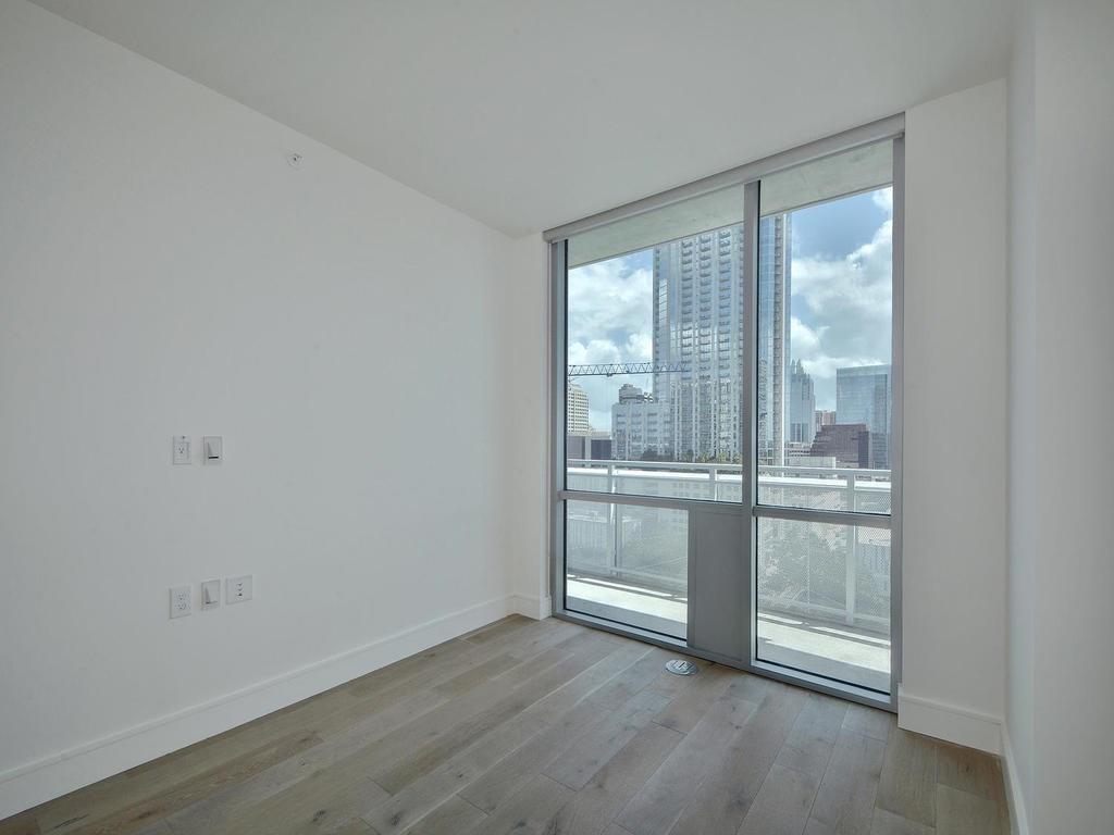 222 West Ave #1307 Property Photo 8
