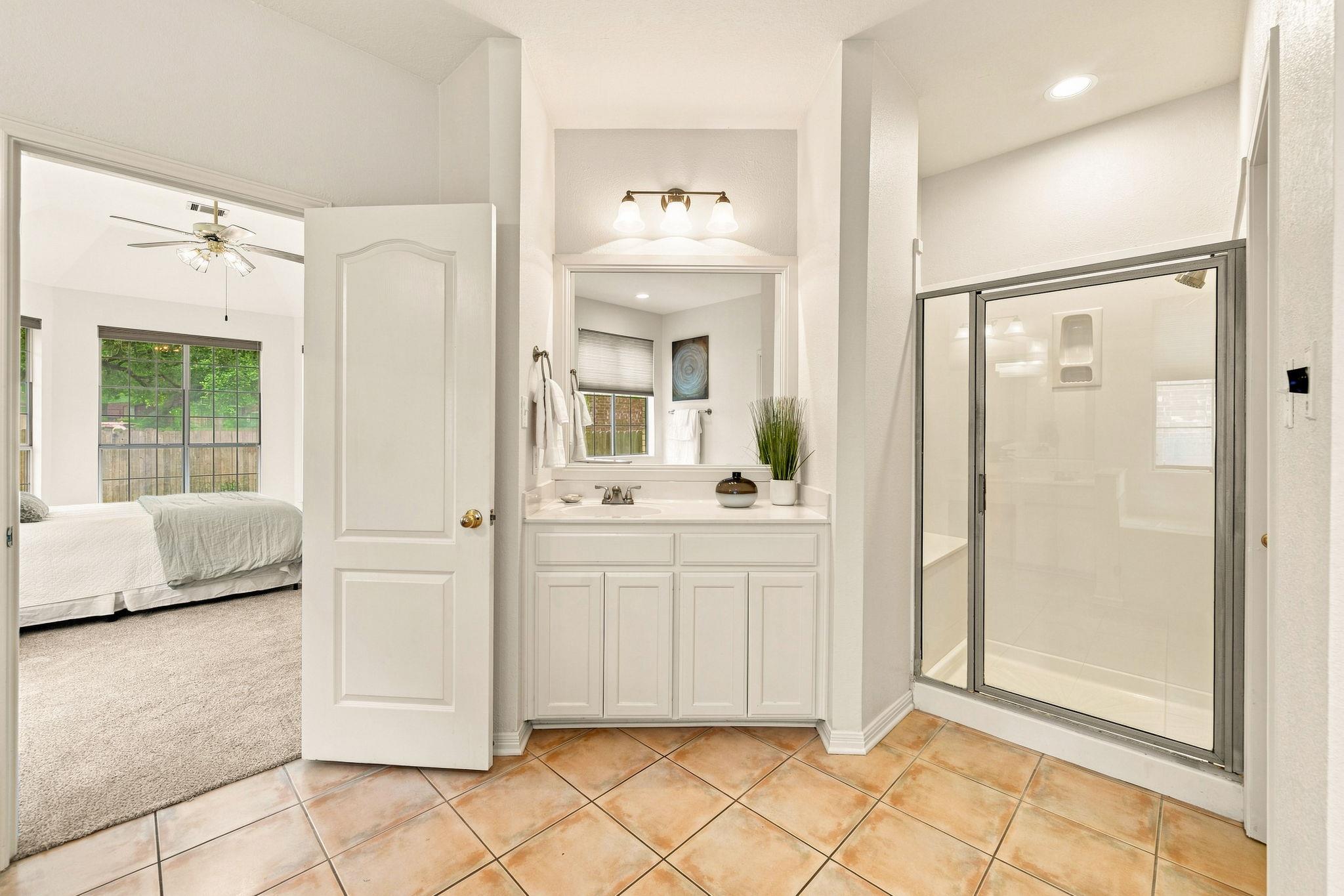 7808 Cheno Cortina Trl Property Photo 13