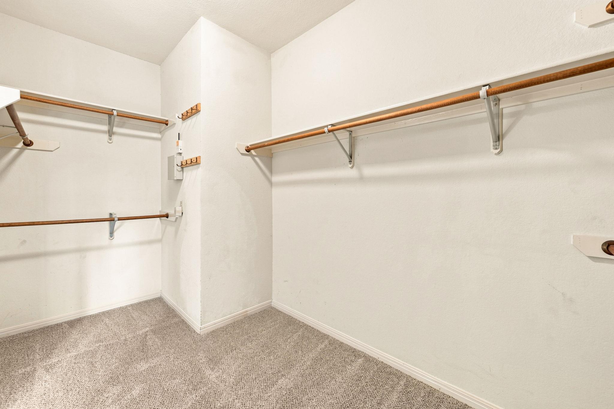 7808 Cheno Cortina Trl Property Photo 15