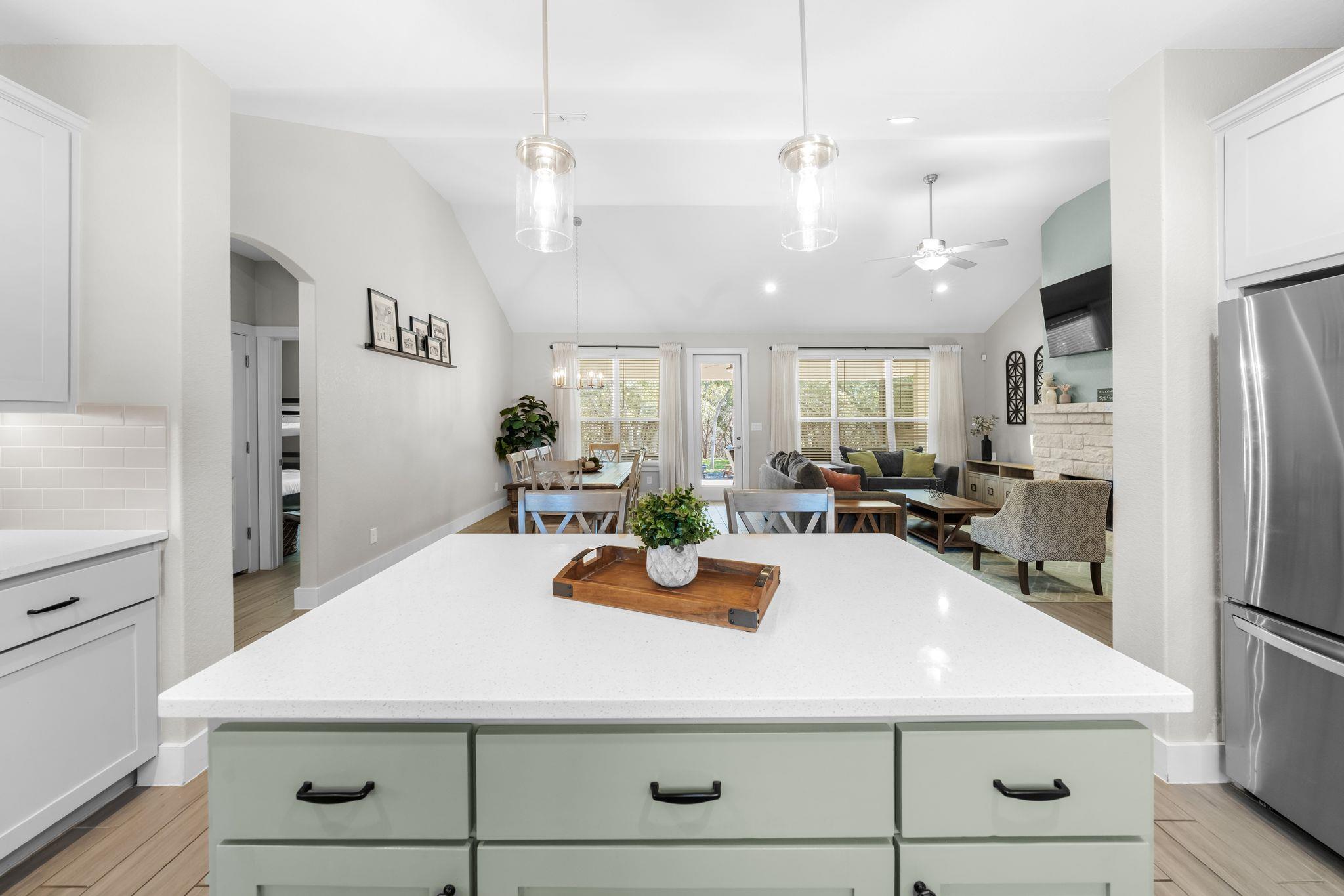 1411 Rocky Ridge Loop Property Photo 9