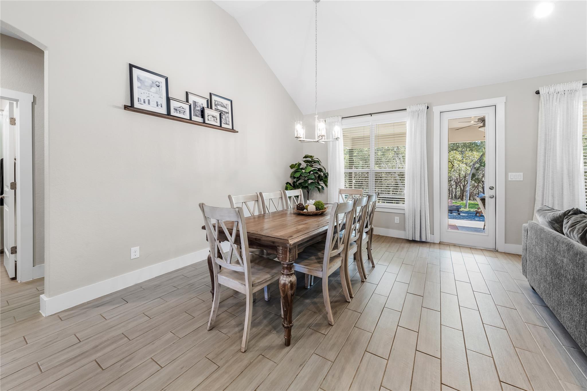1411 Rocky Ridge Loop Property Photo 10
