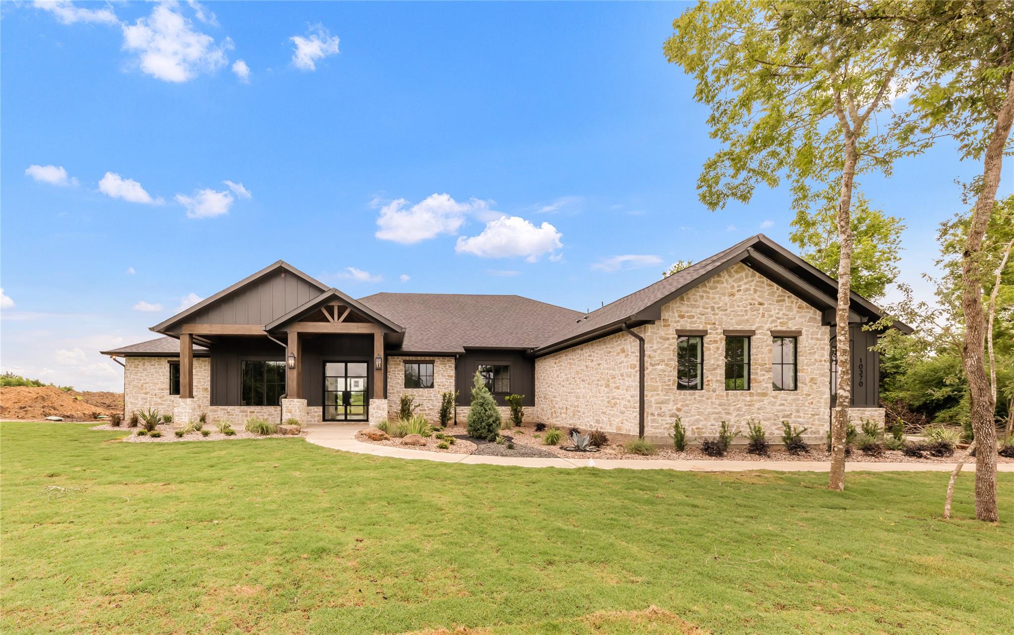 10370 Pecan Grove Ct Property Photo