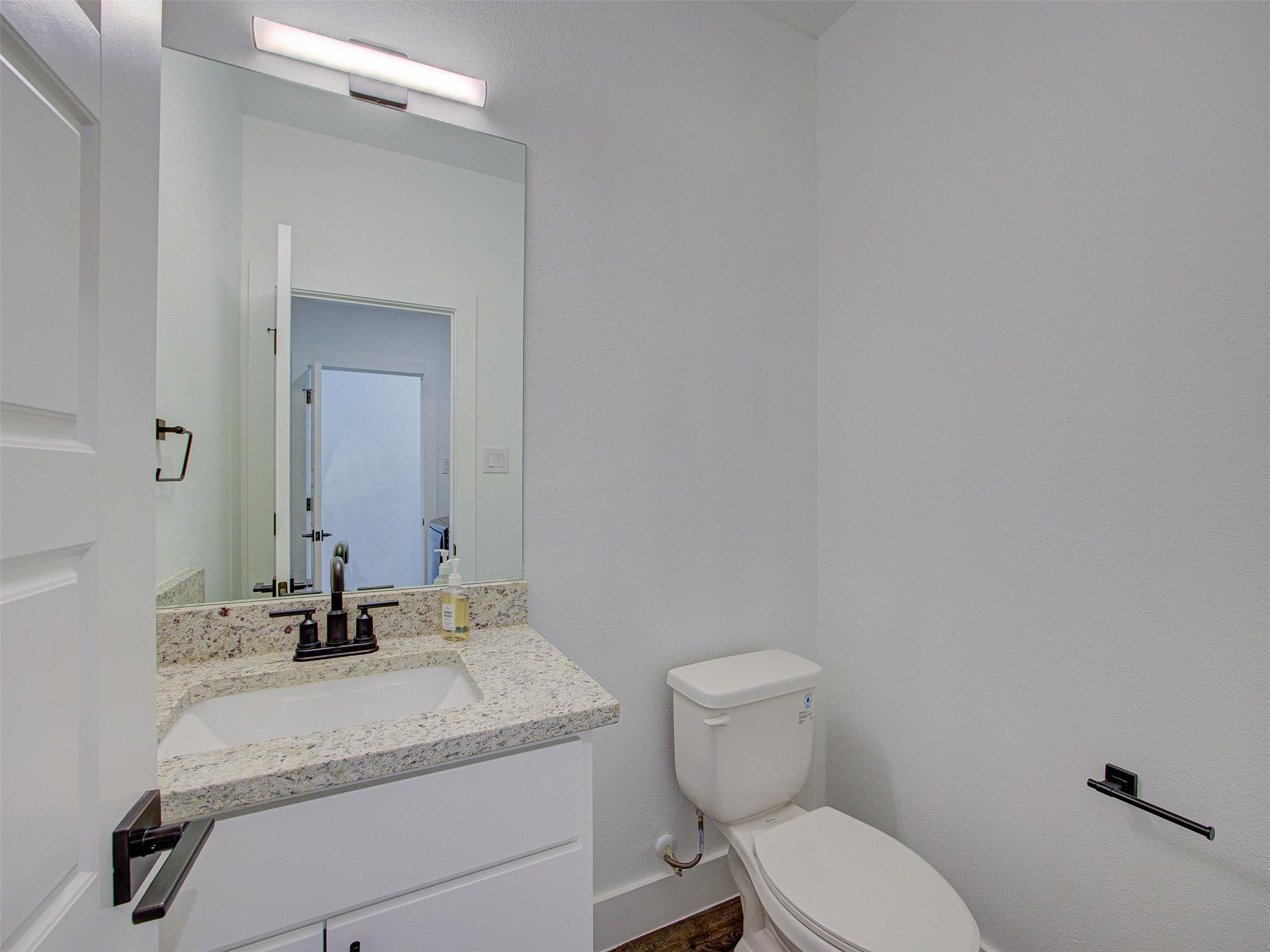 20507 Bonanza St #b Property Photo 6