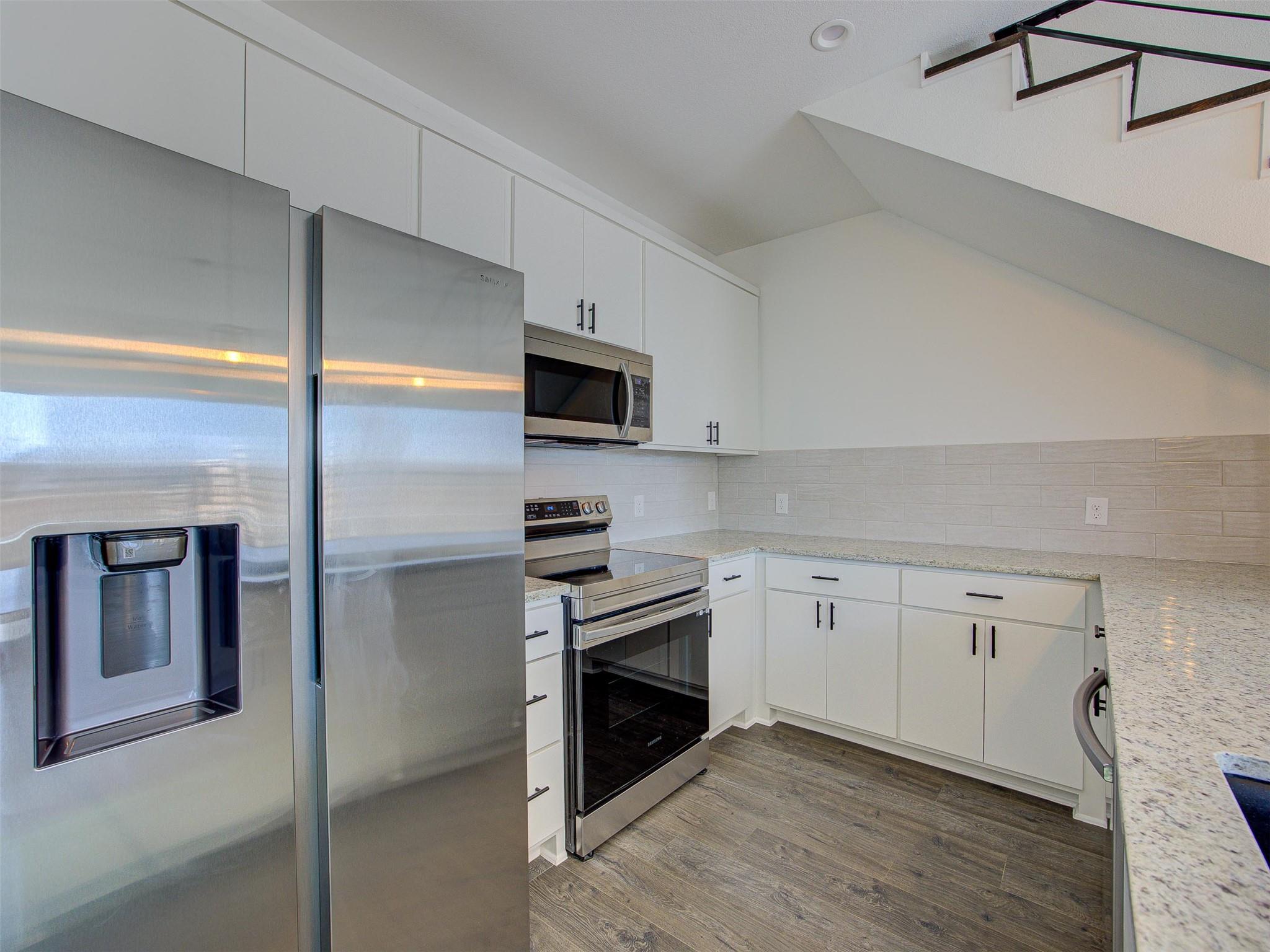 20507 Bonanza St #b Property Photo 10