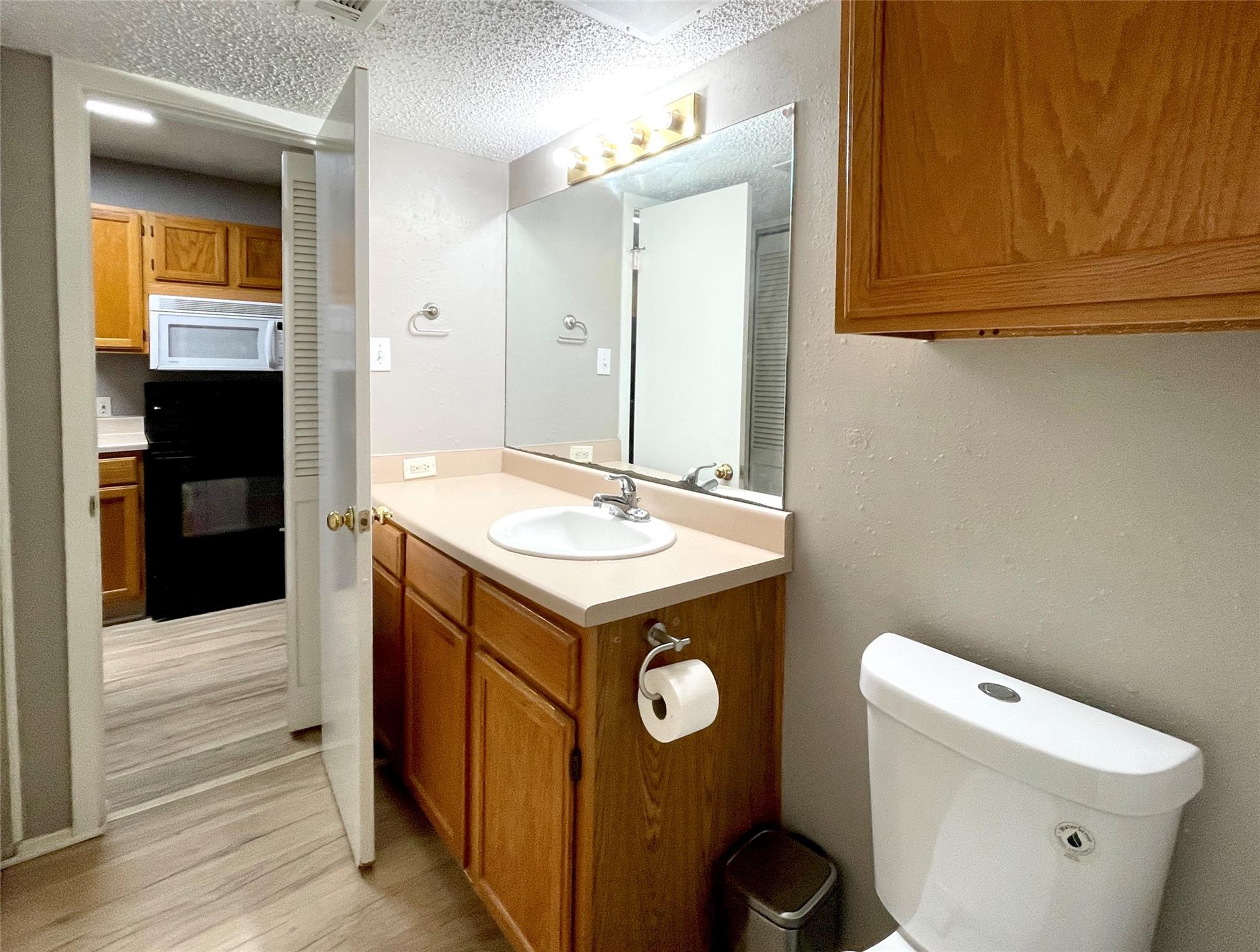 3115 Helms St 104 Property Photo 21