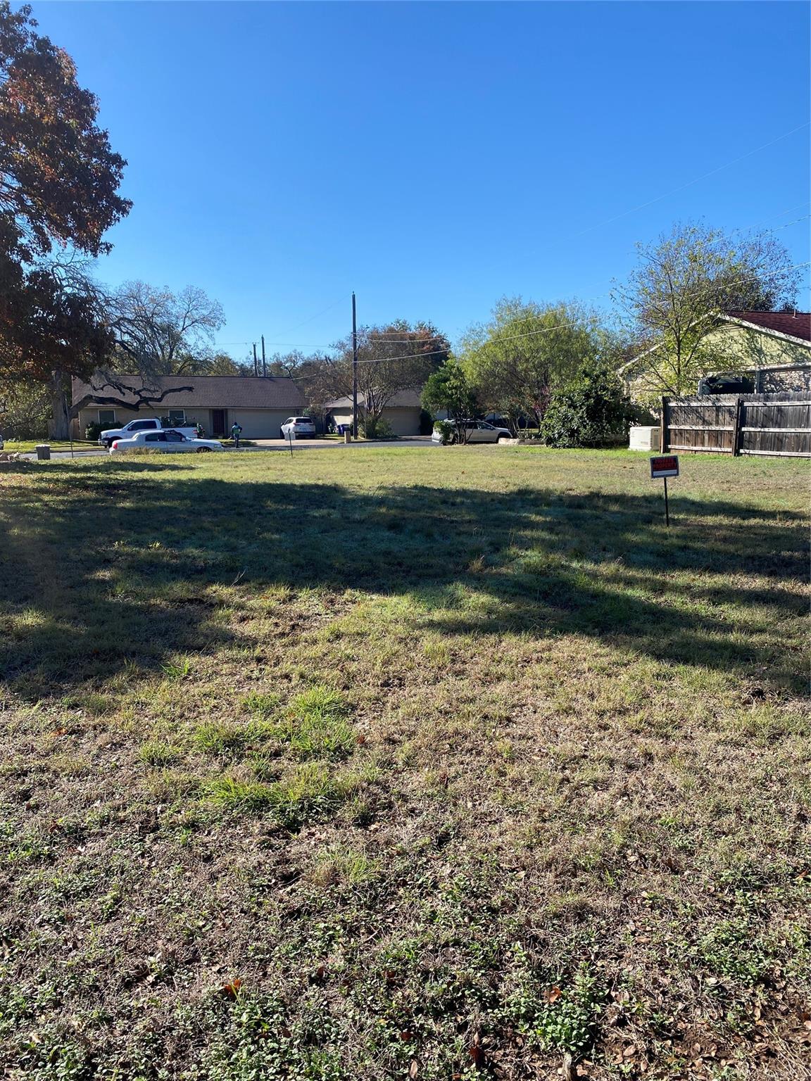 5104 Summerset Trl Property Photo 3