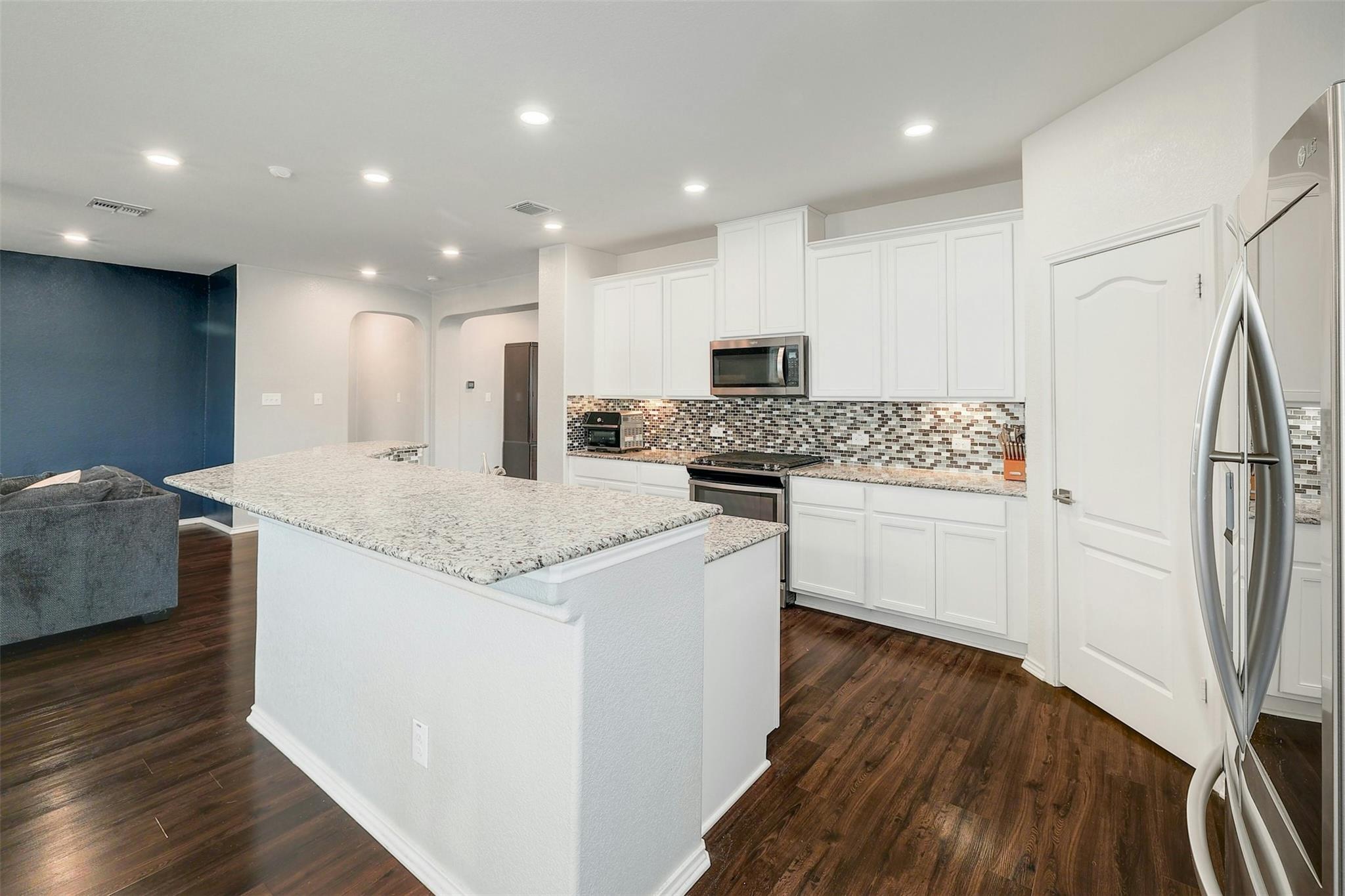 1228 Brenham Ln Property Photo 12