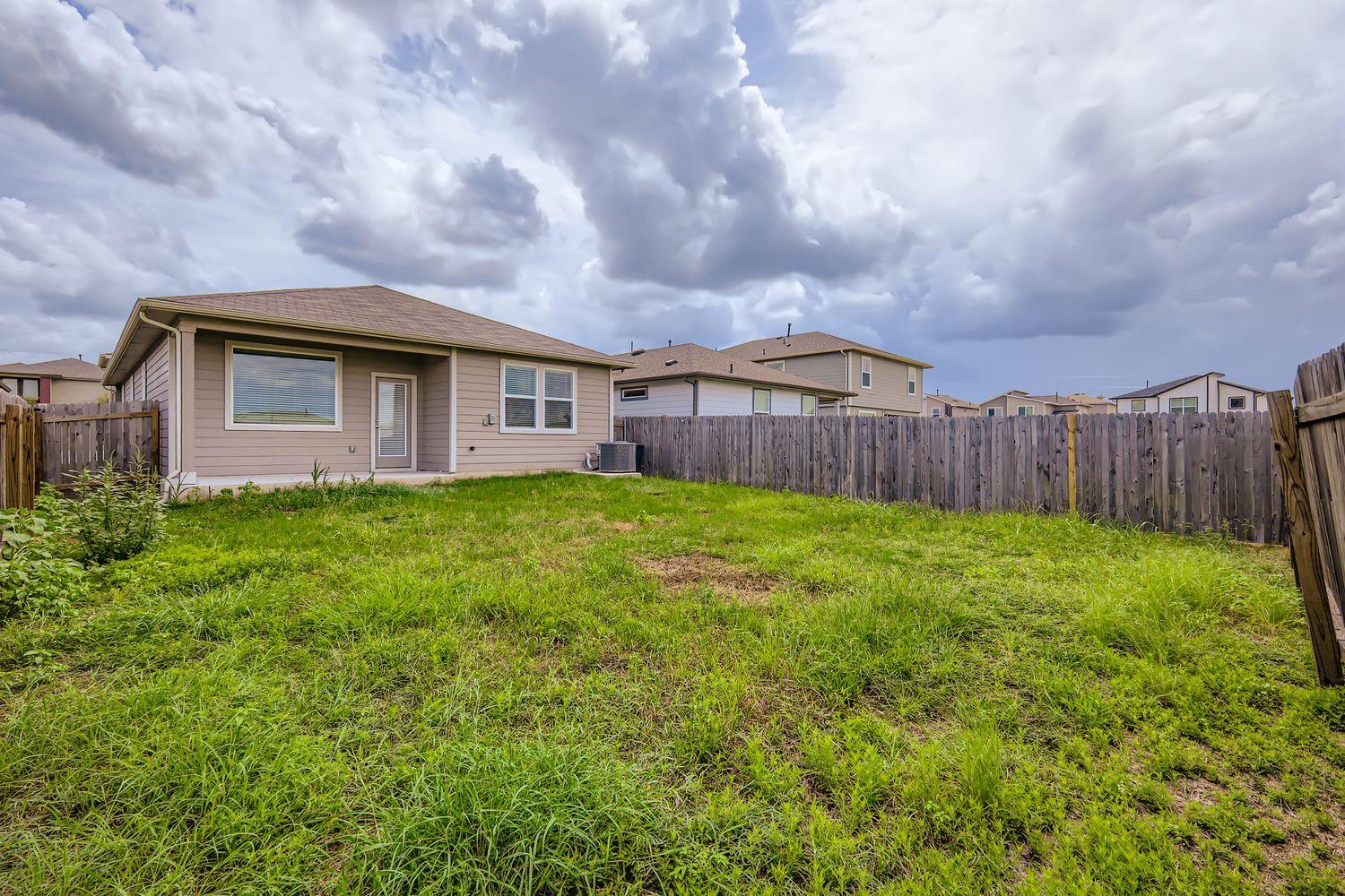 222 New Hampton Way Property Photo 29