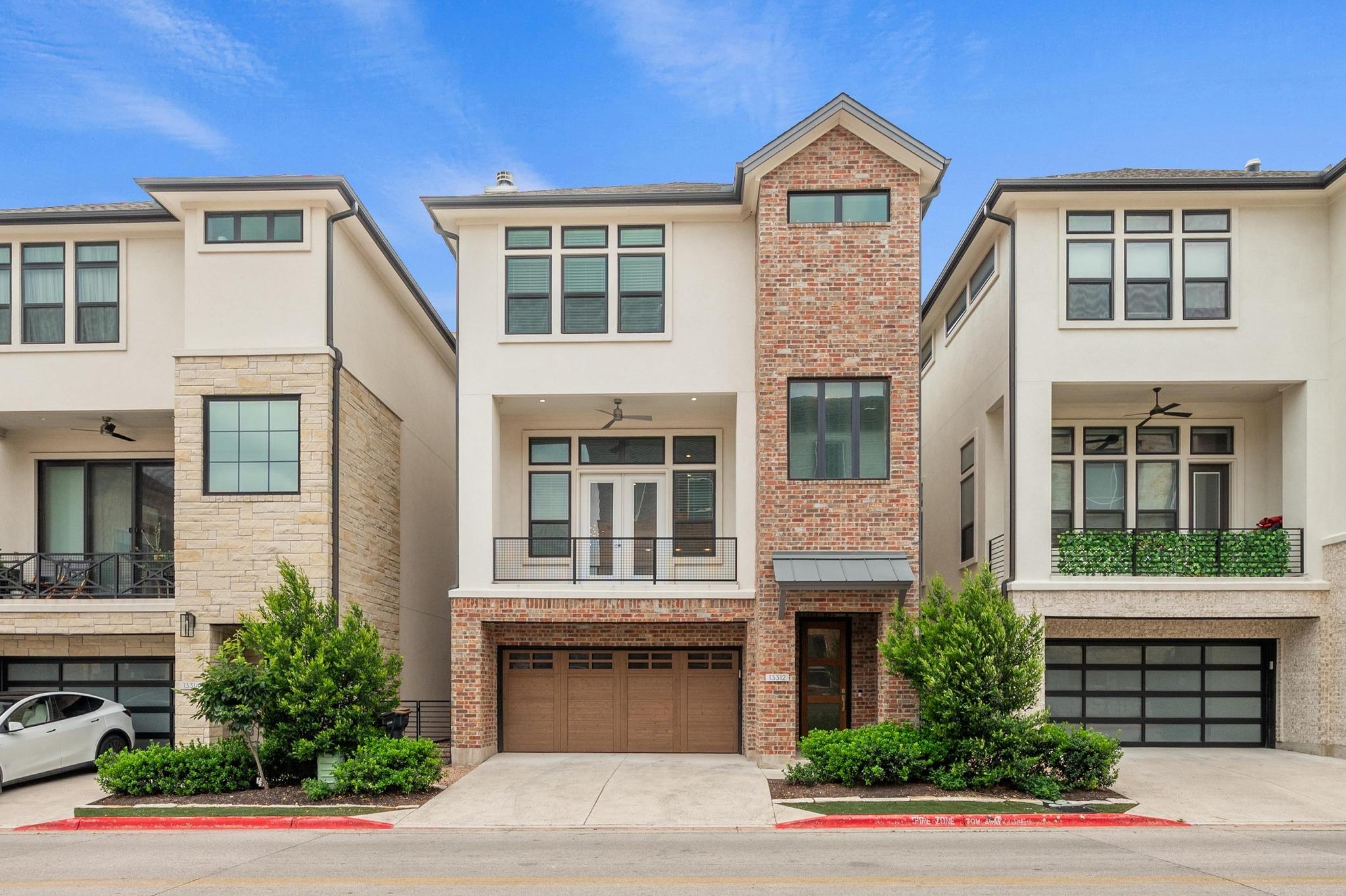 13312 Galleria CIR Property Photo 1