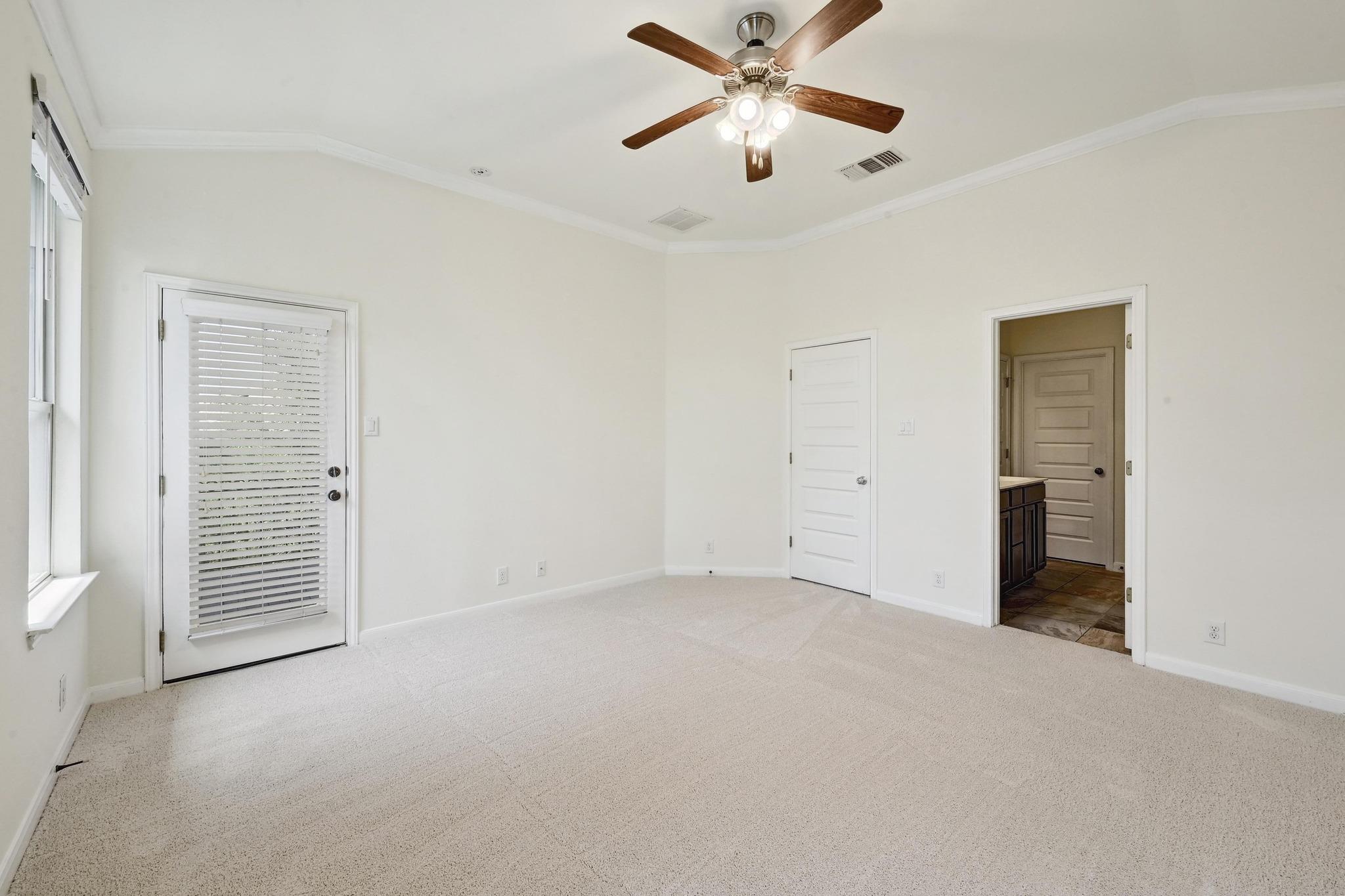 503 S Meadowlark St B Property Photo 8