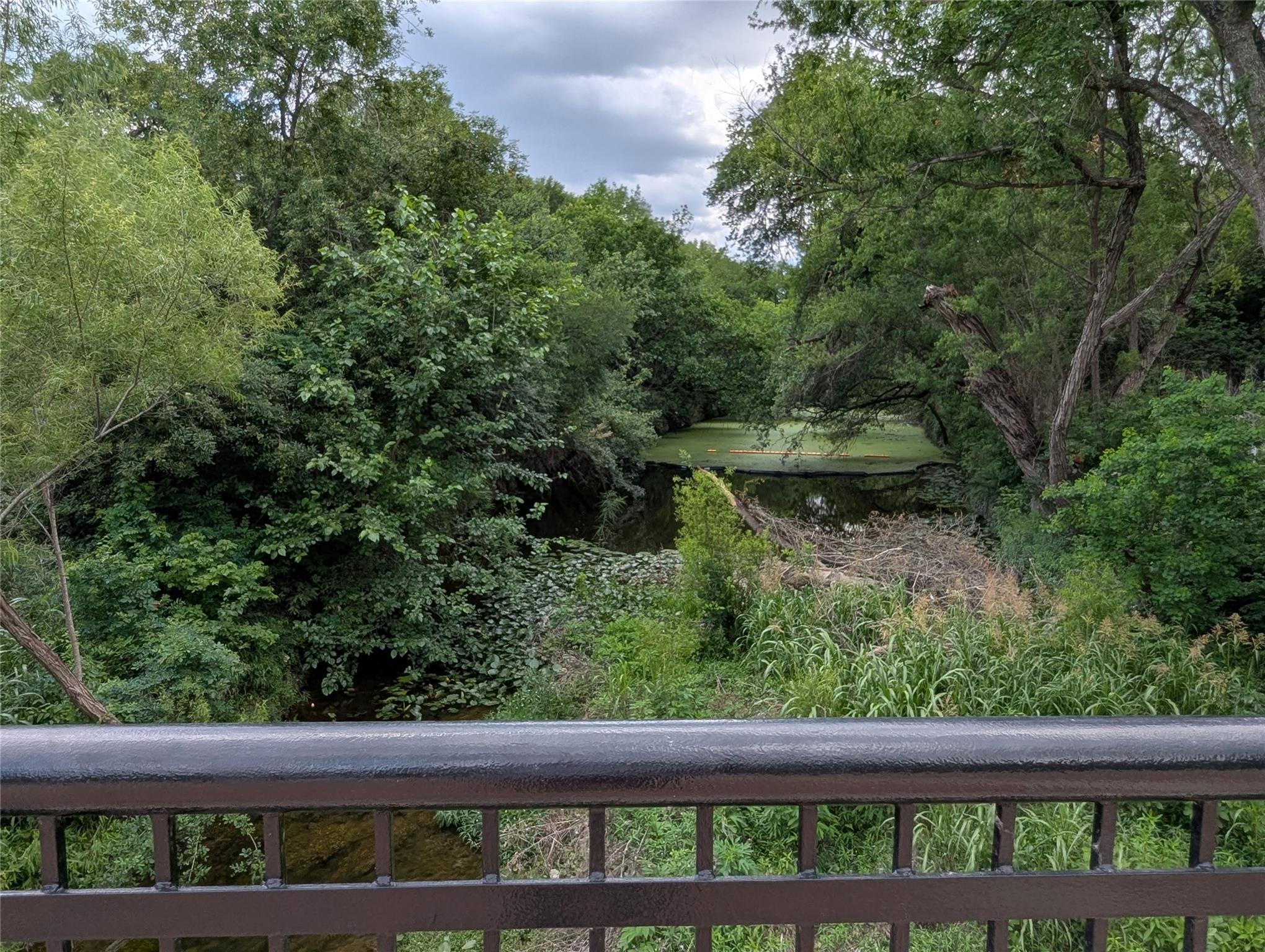 523 E Bundy St Property Photo 10