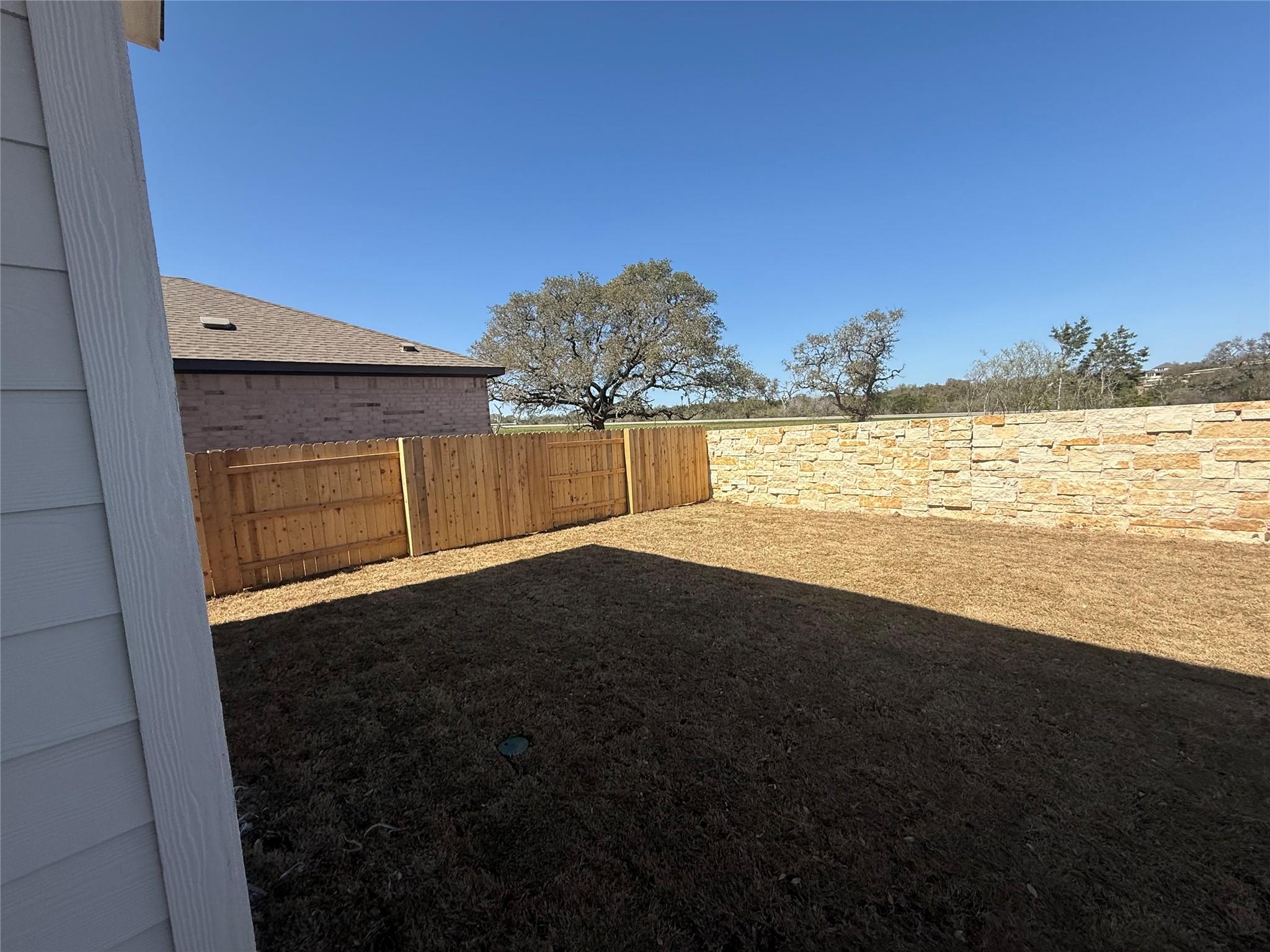 404 Possumhaw Ln Property Photo 32