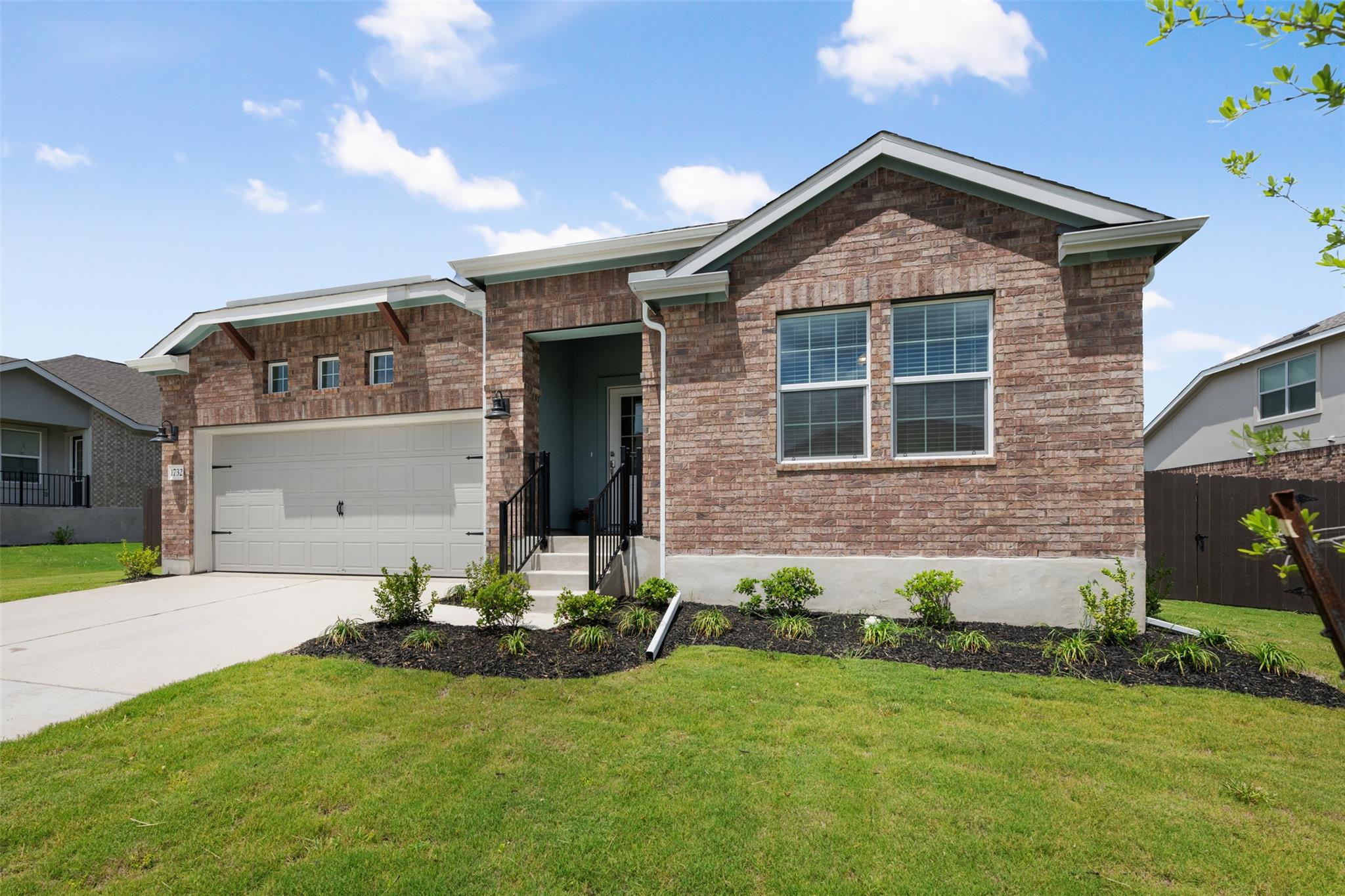 1732 Four Waters LOOP Property Photo 1