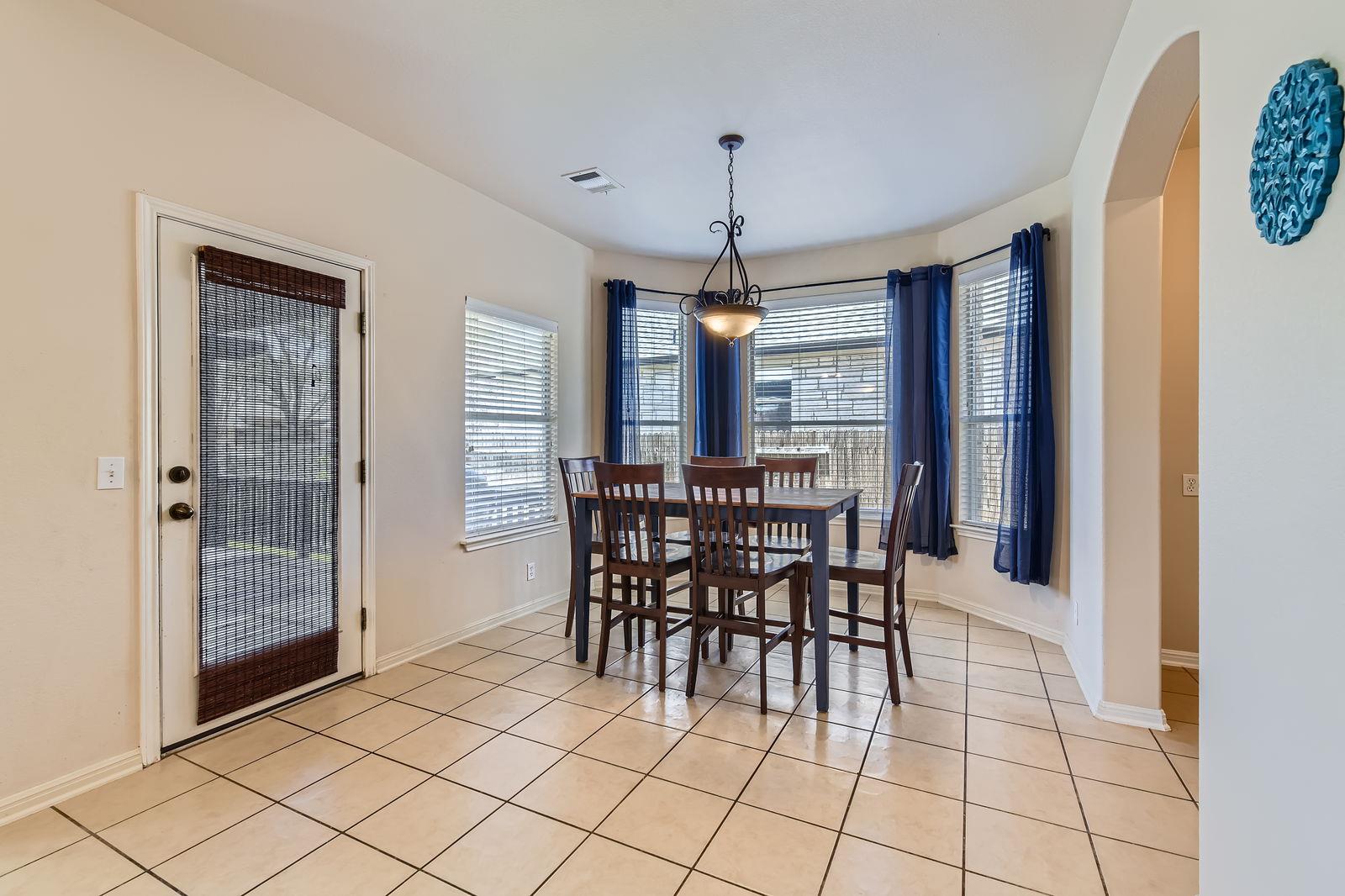 200 Kiras Ct Property Photo 8