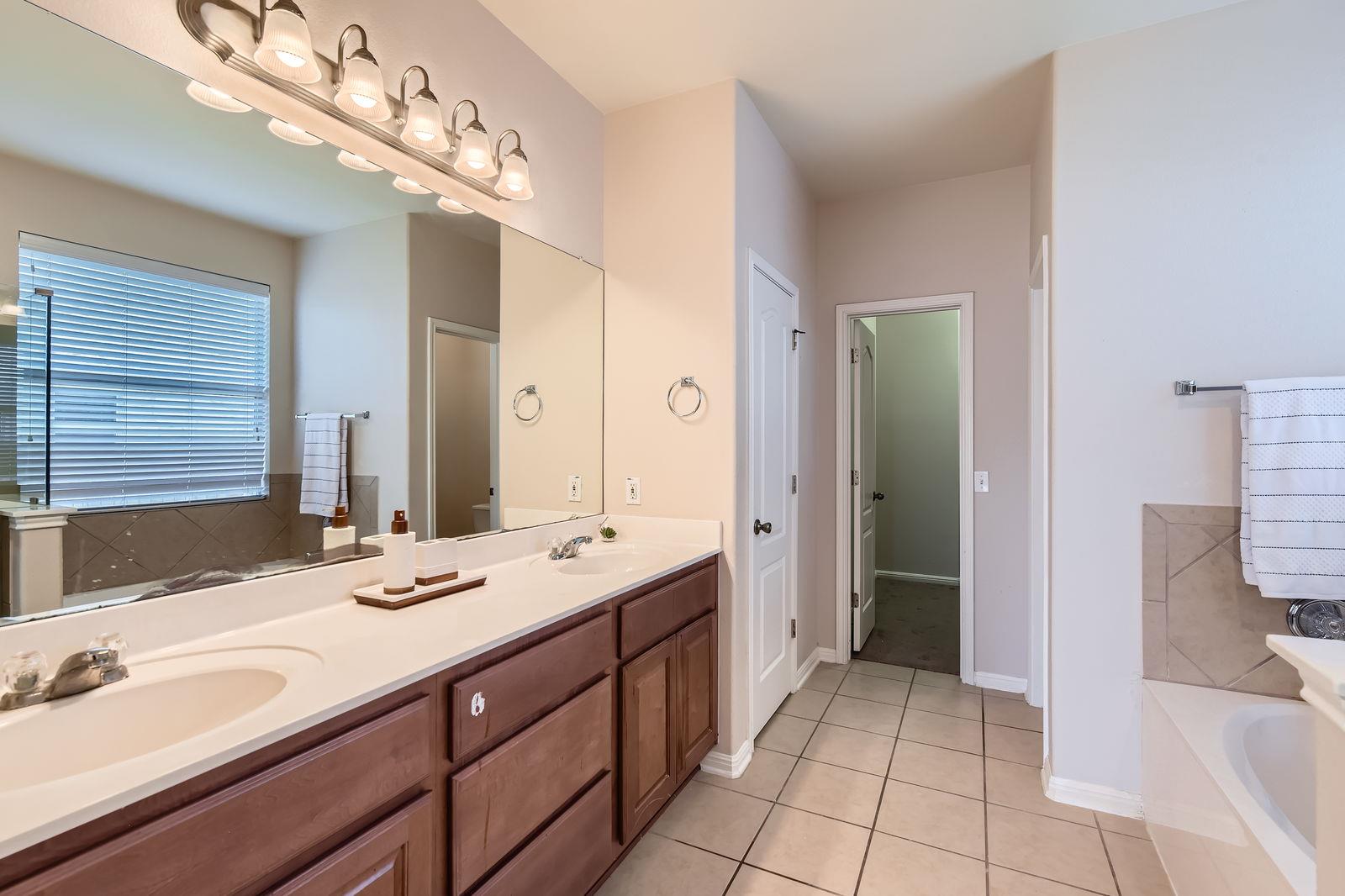 200 Kiras Ct Property Photo 18