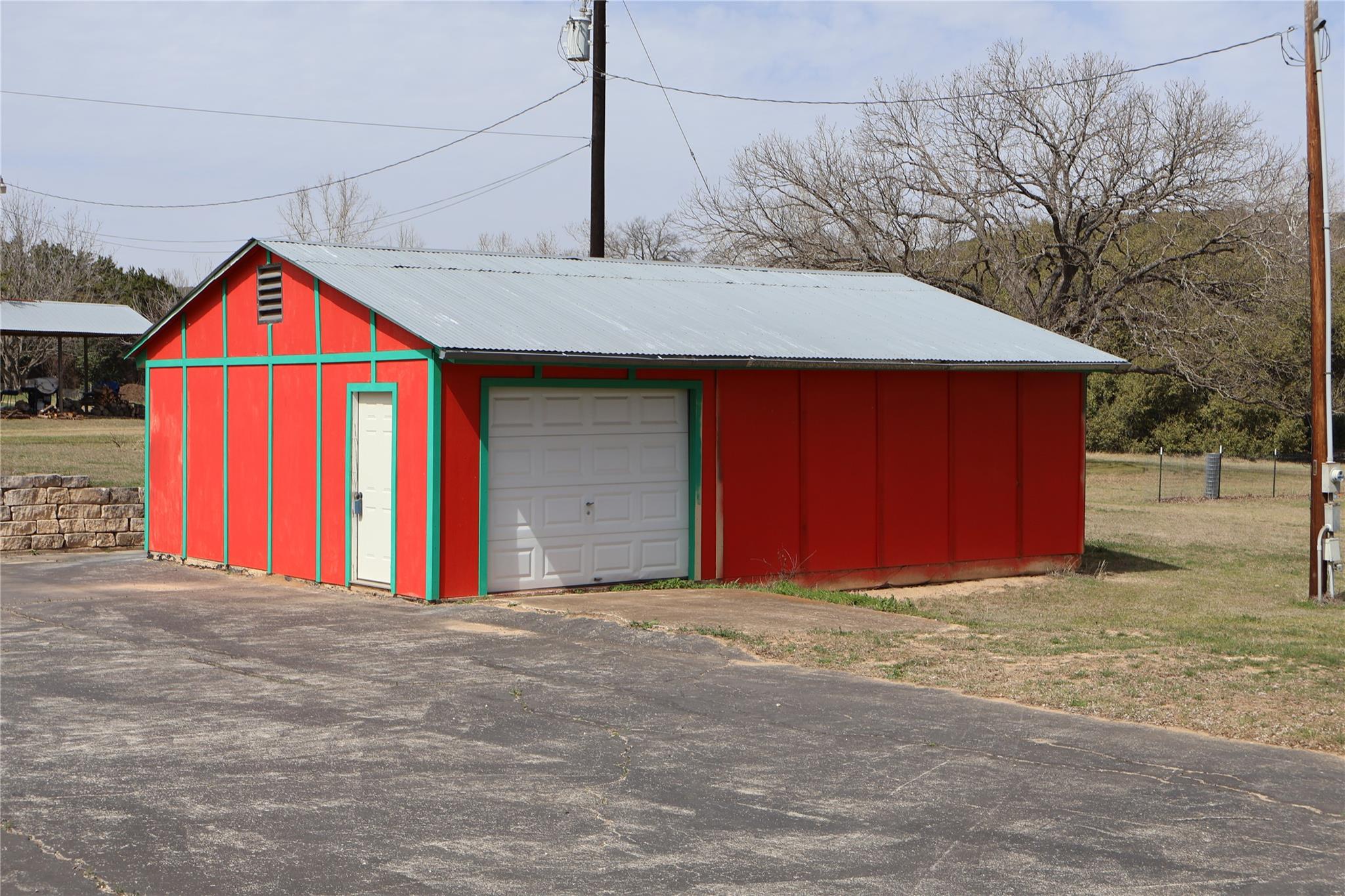 21604 Cold Spring Dr Property Photo 17